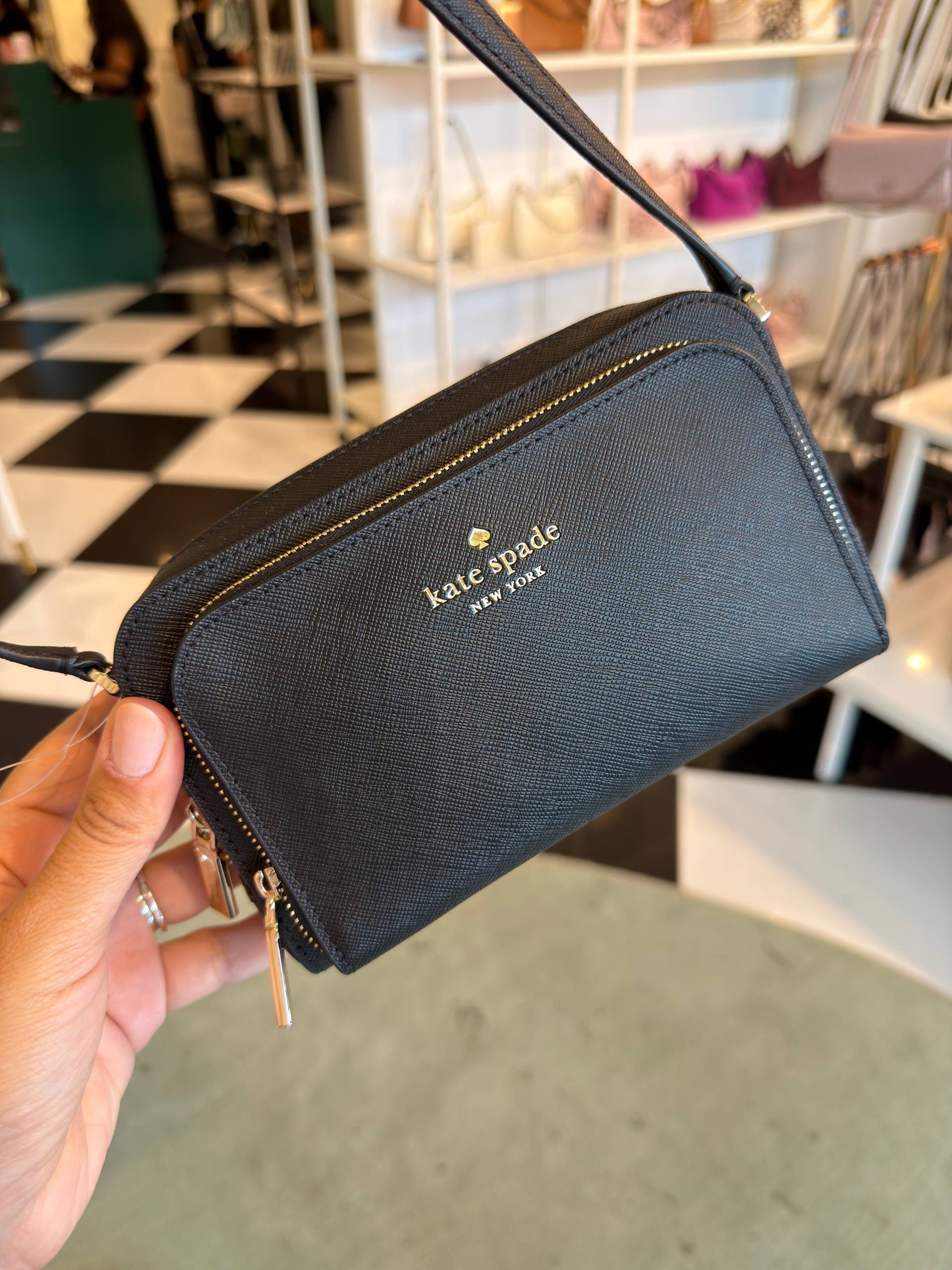 CROSSBODY