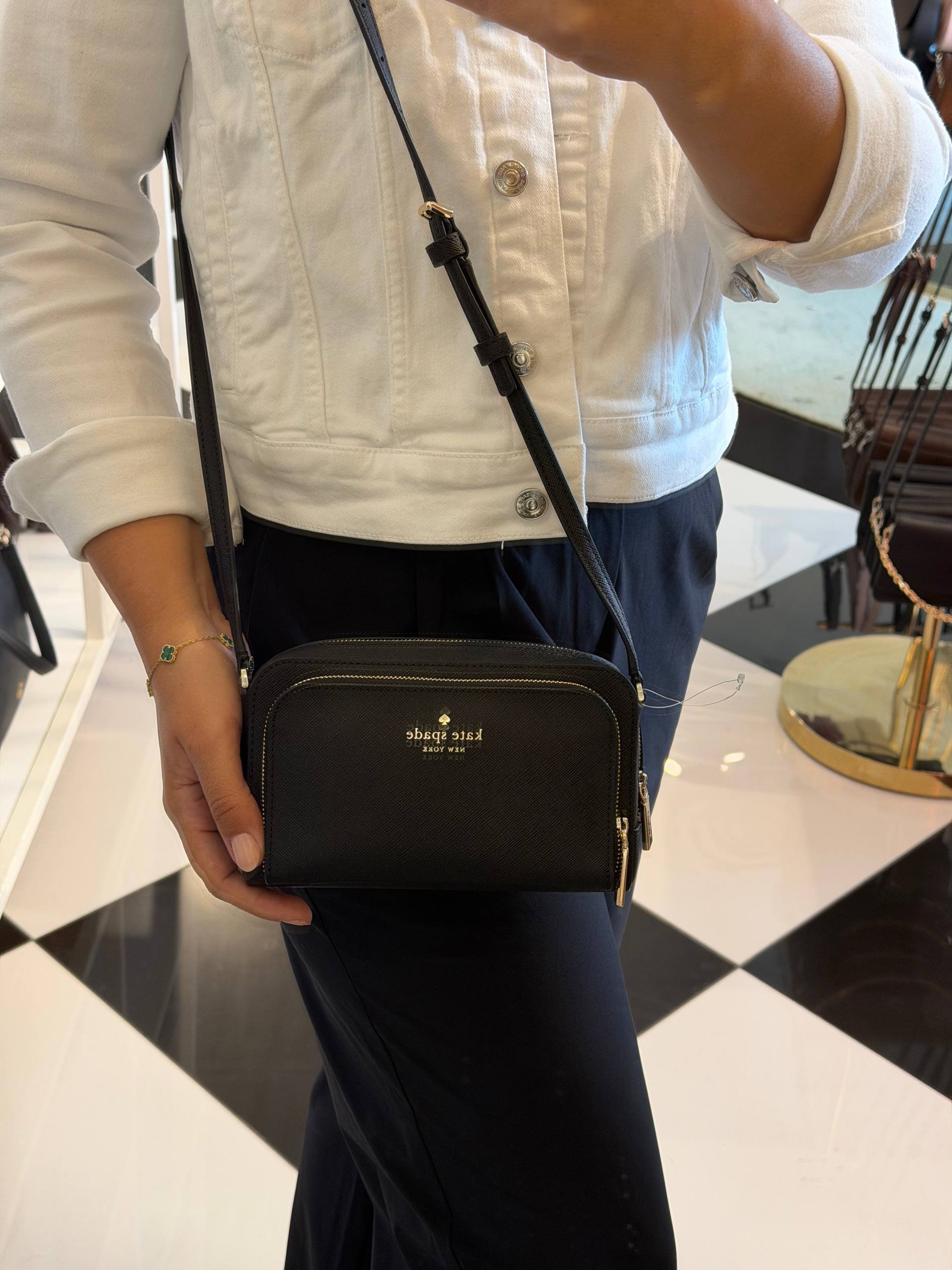 CROSSBODY