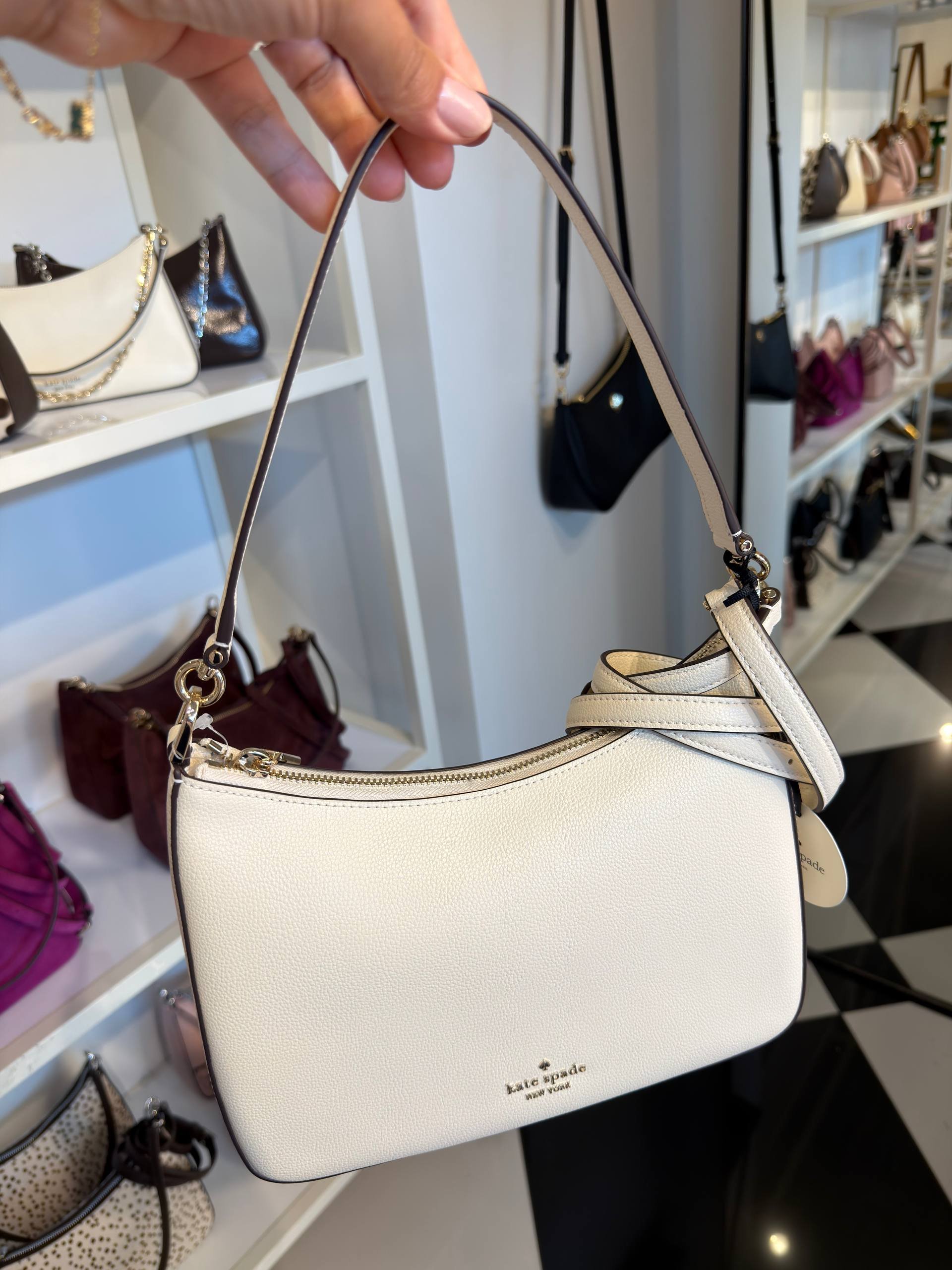BOLSA DE OMBRO COM ALÇA EXTRA