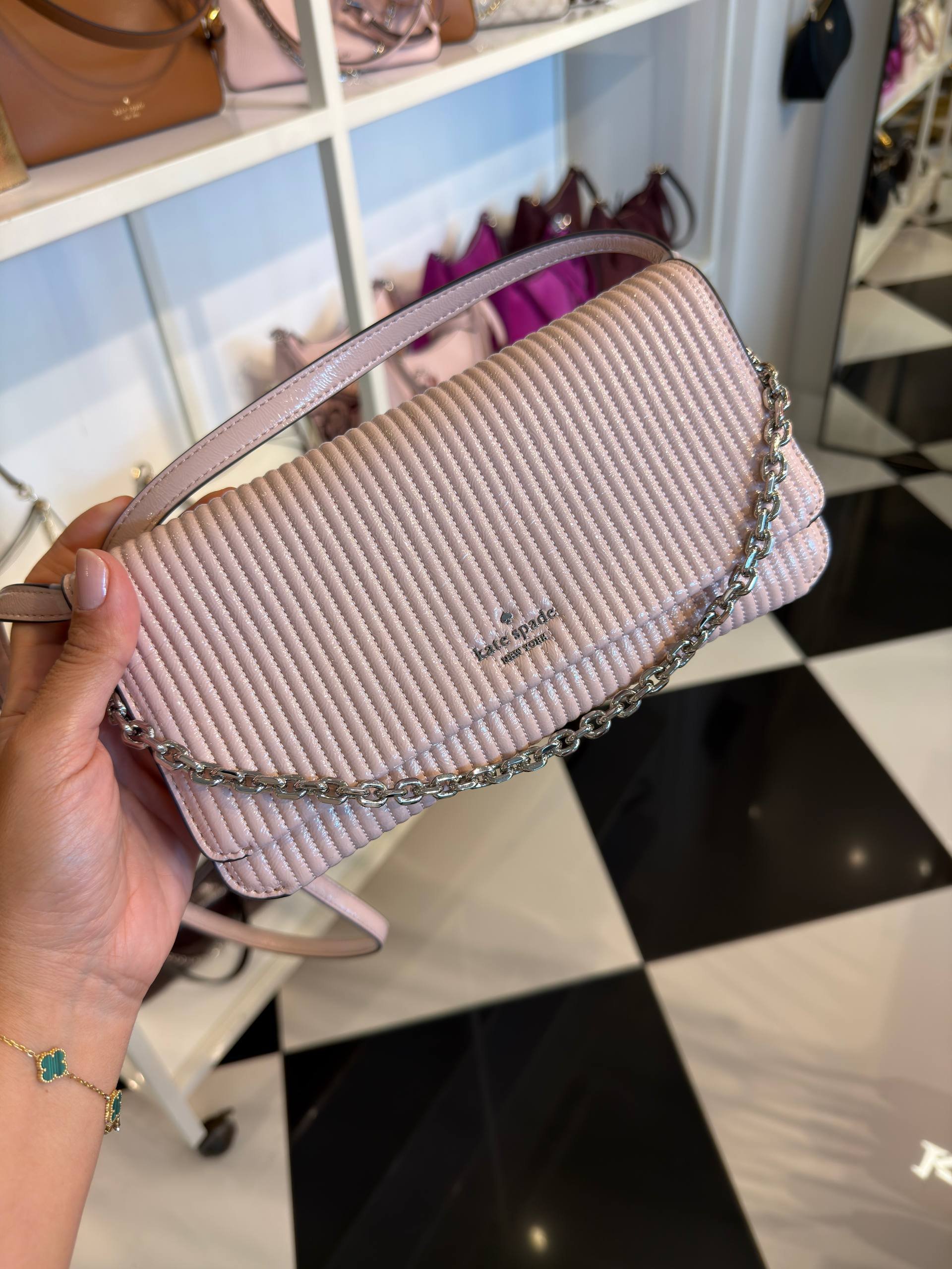 BOLSA DE MÃO COM ALÇA EXTRA