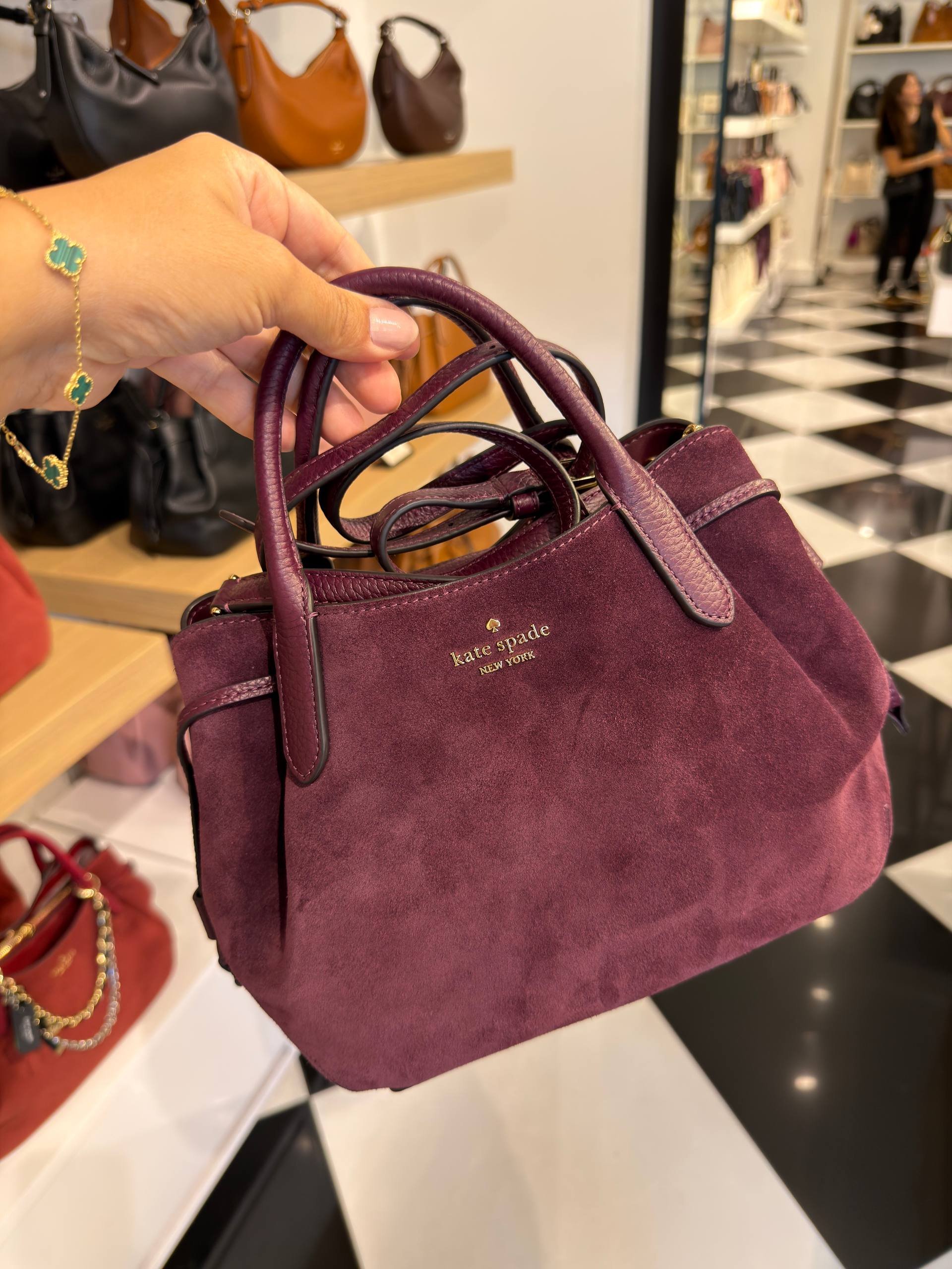 BOLSA DE OMBRO COM ALÇA EXTRA