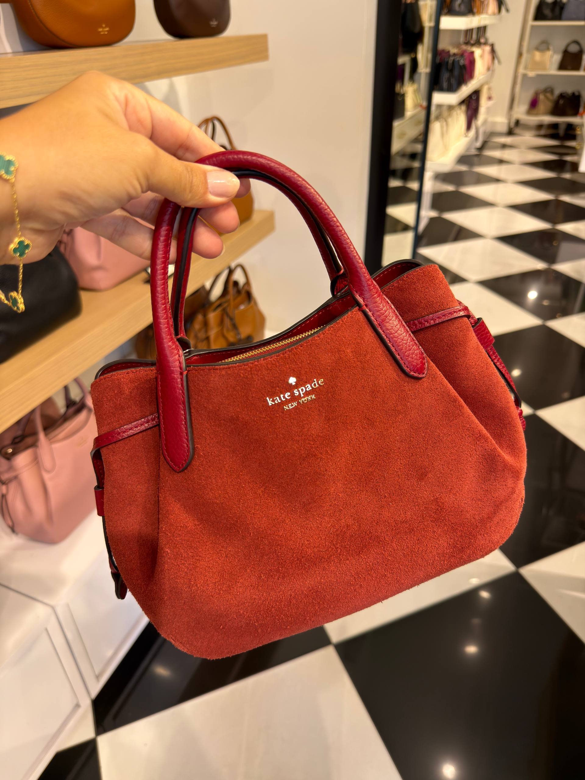BOLSA DE OMBRO COM ALÇA EXTRA