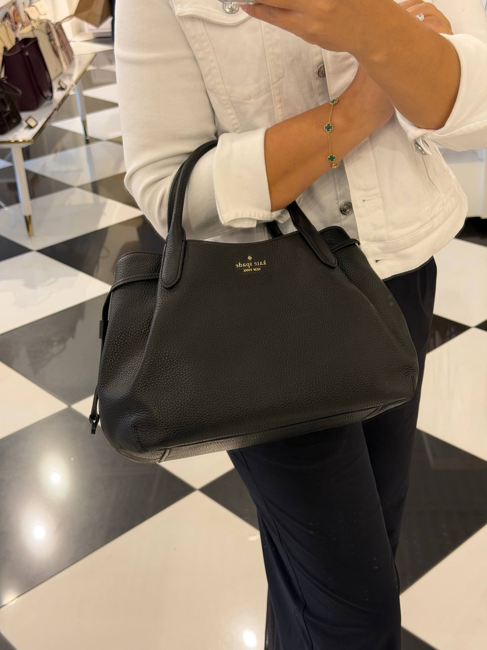 BOLSA DE MÃO COM ALÇA EXTRA