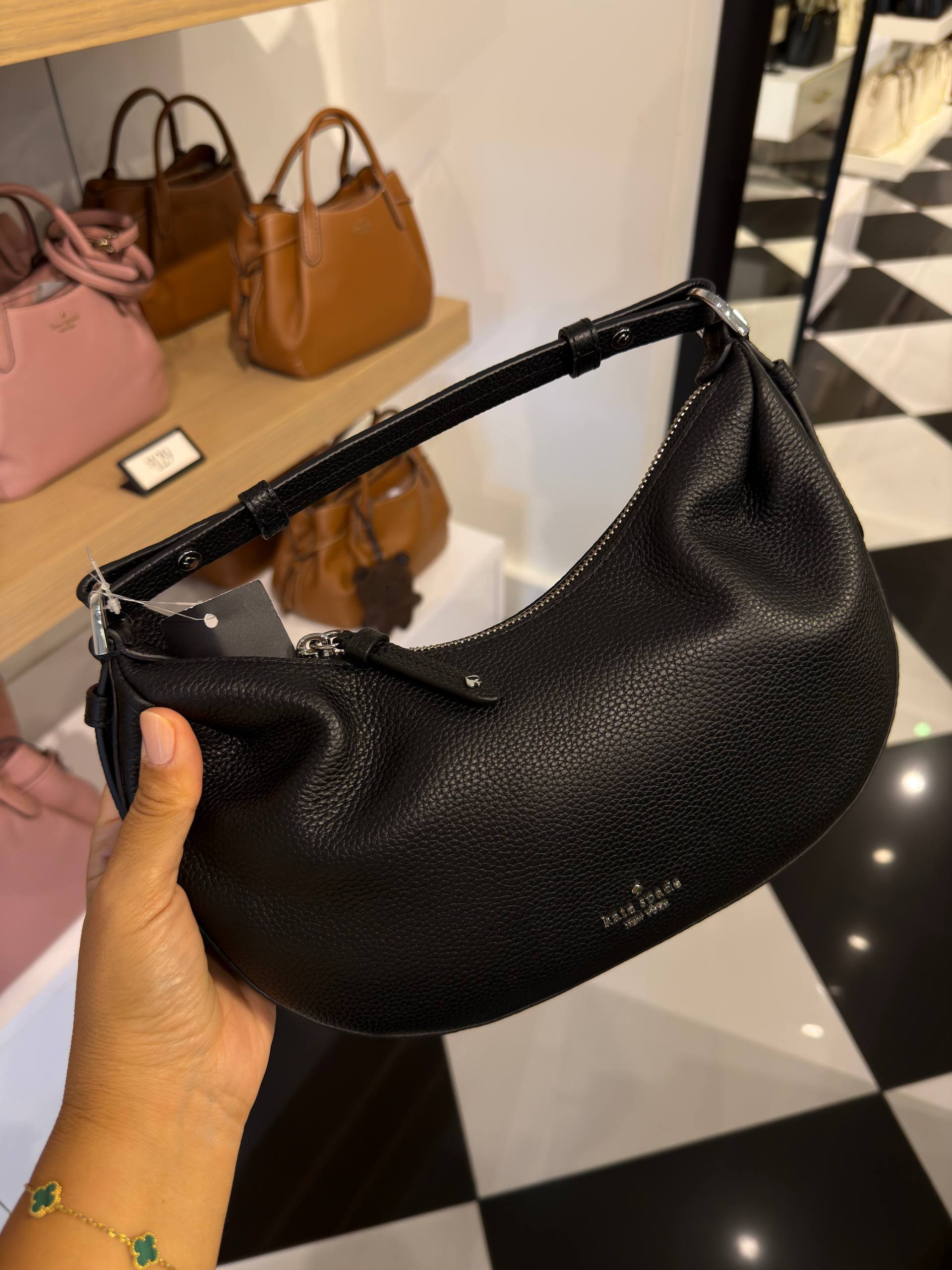 BOLSA DE OMBRO COM ALÇA EXTRA