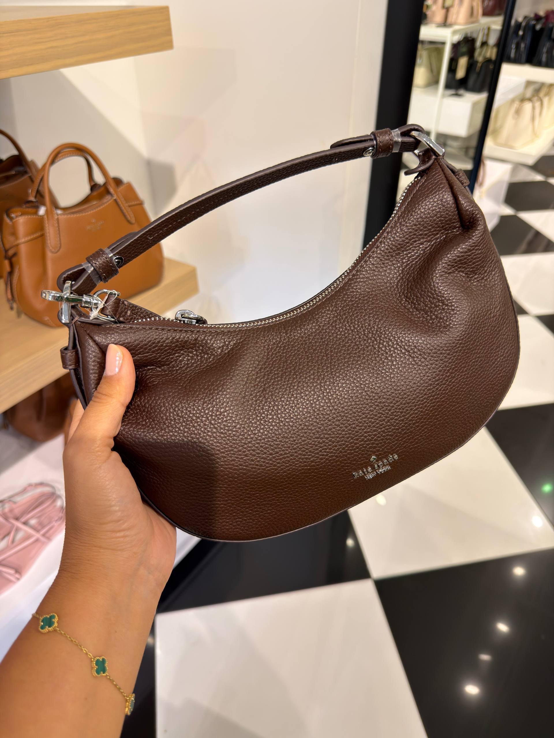 BOLSA DE OMBRO COM ALÇA EXTRA