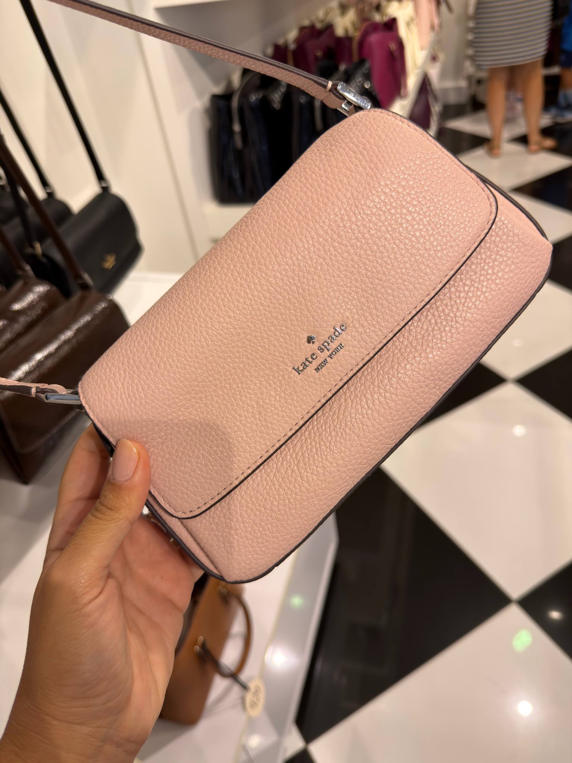 CROSSBODY