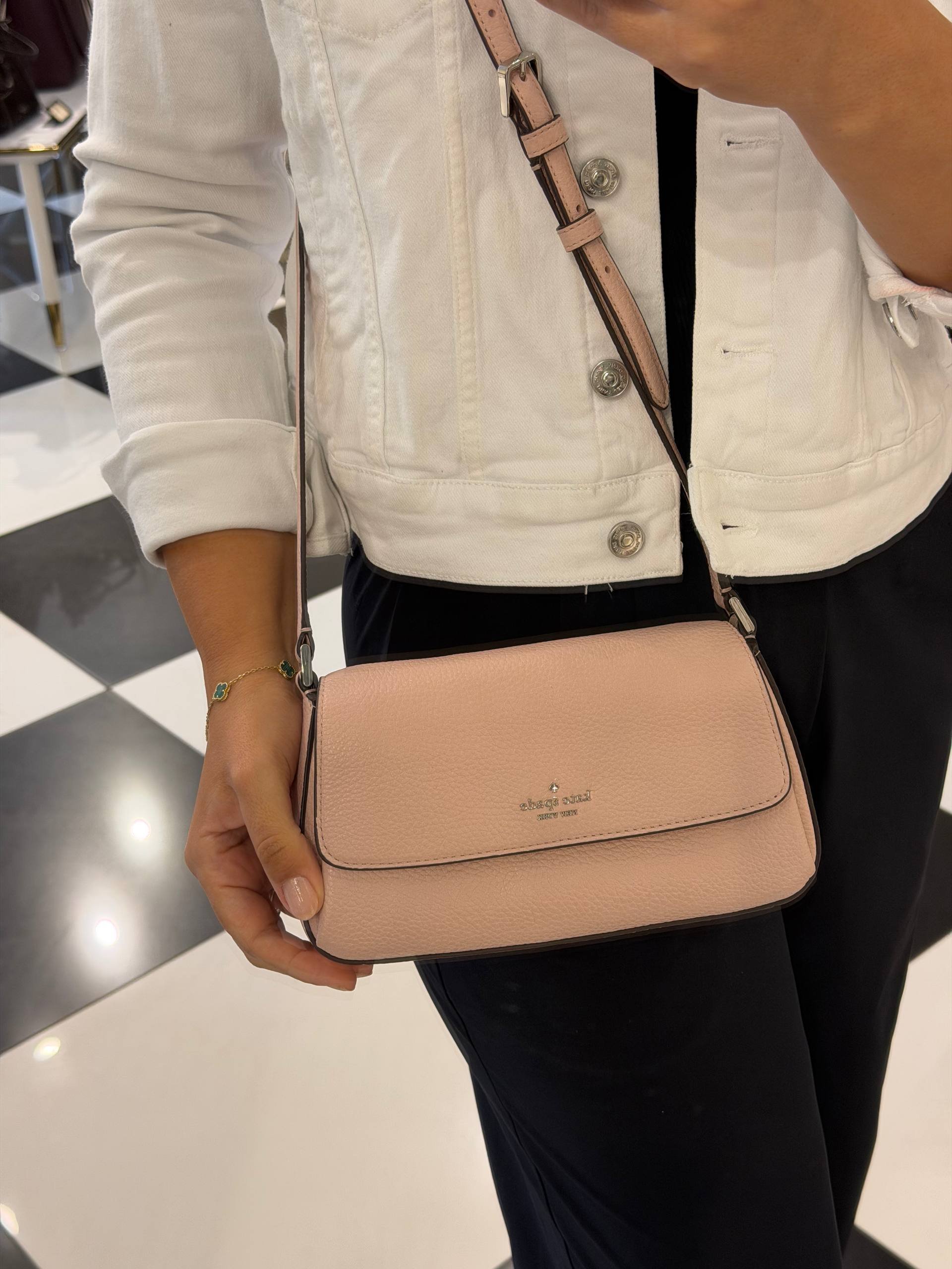 CROSSBODY