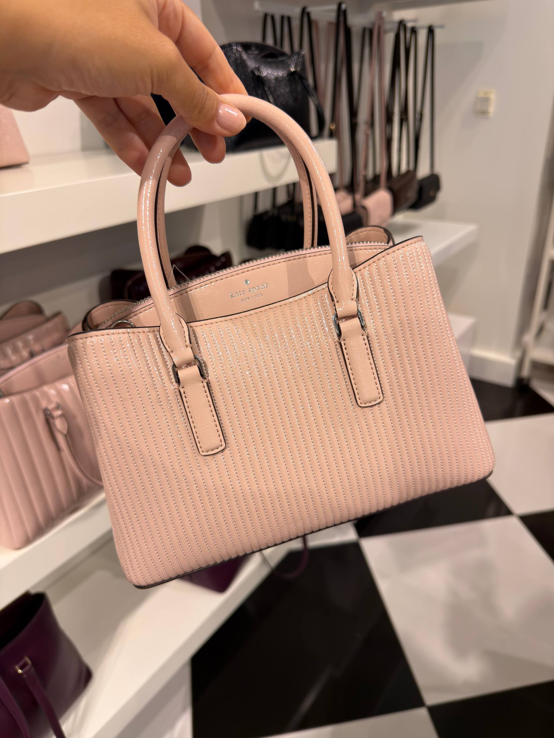 BOLSA DE MÃO COM ALÇA EXTRA