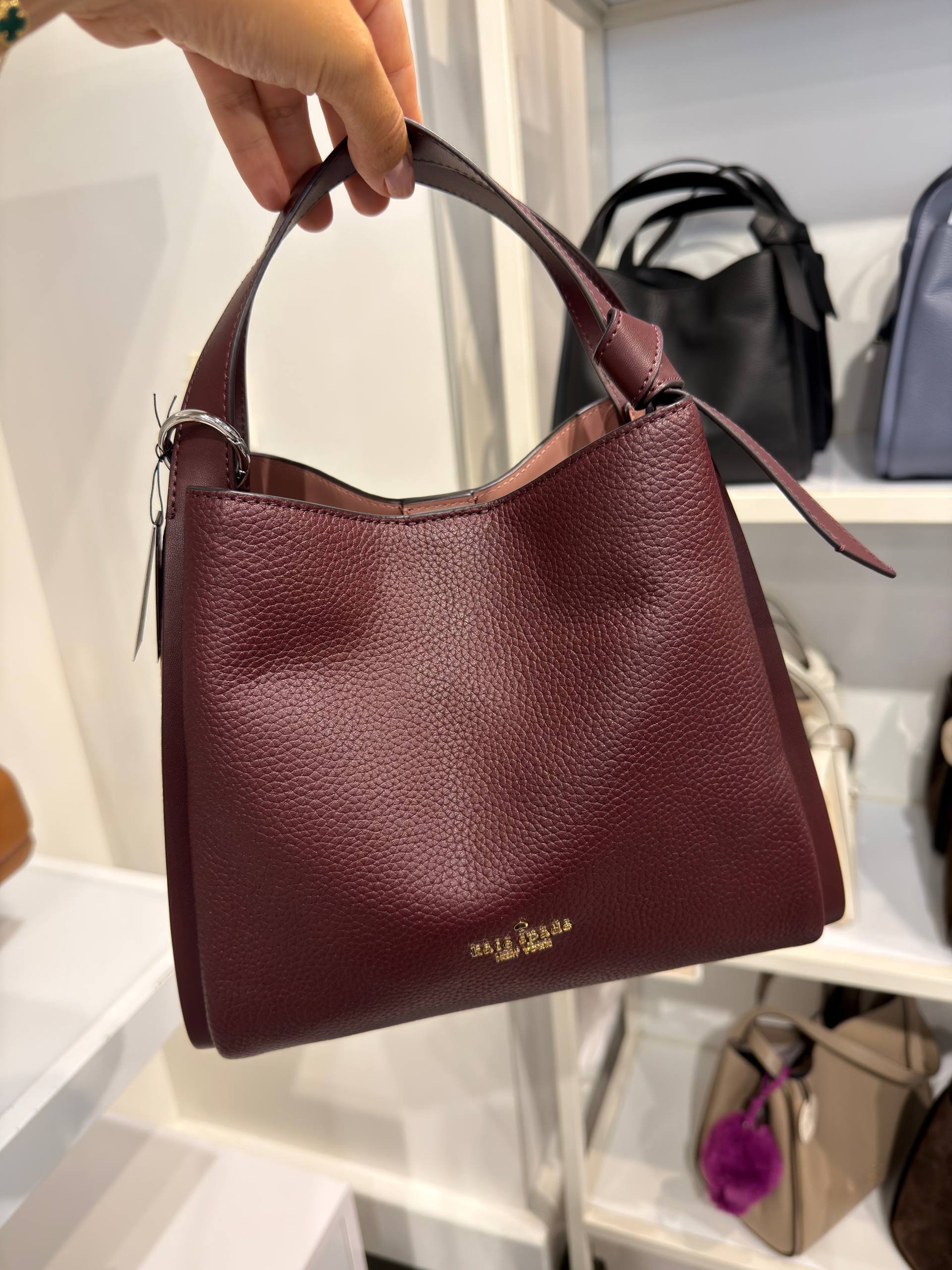BOLSA DE MÃO COM ALÇA EXTRA
