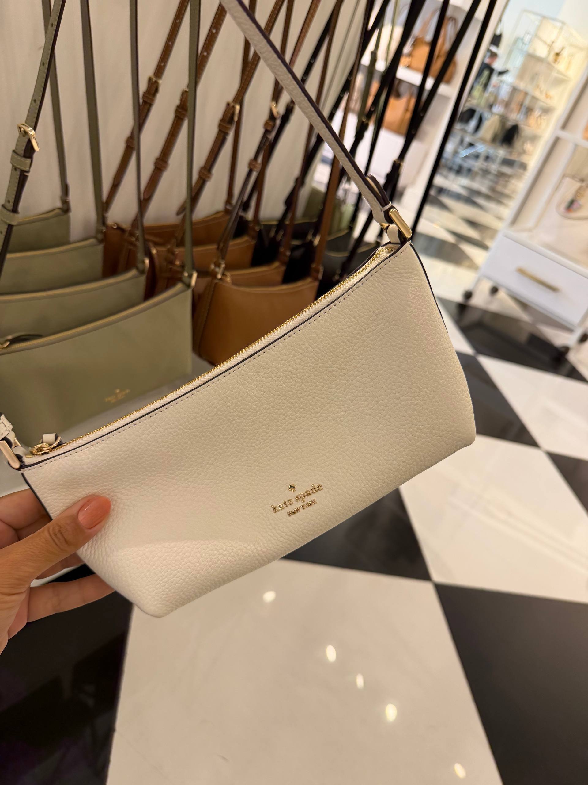 CROSSBODY