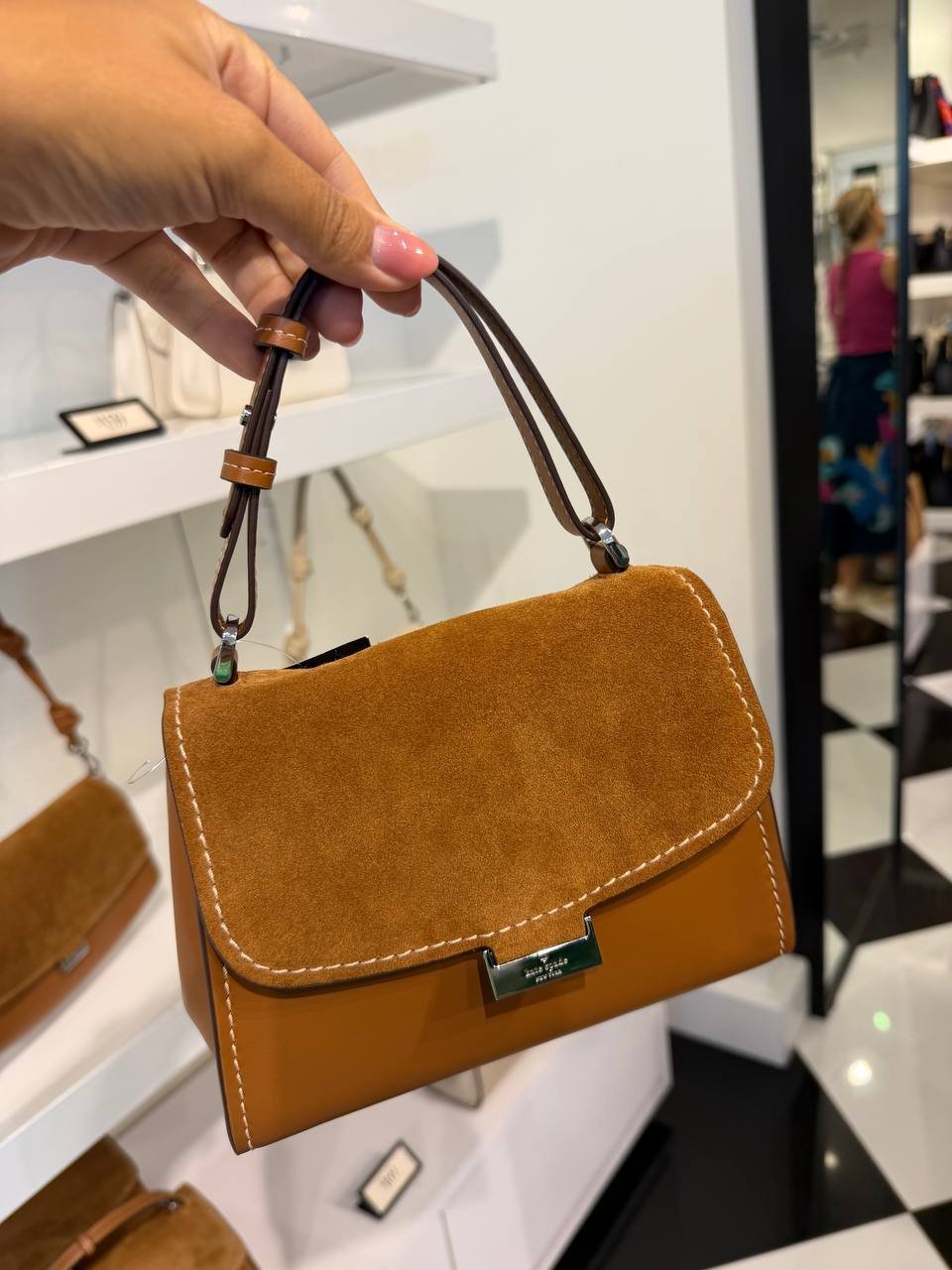 BOLSA DE MÃO COM ALÇA EXTRA KP027