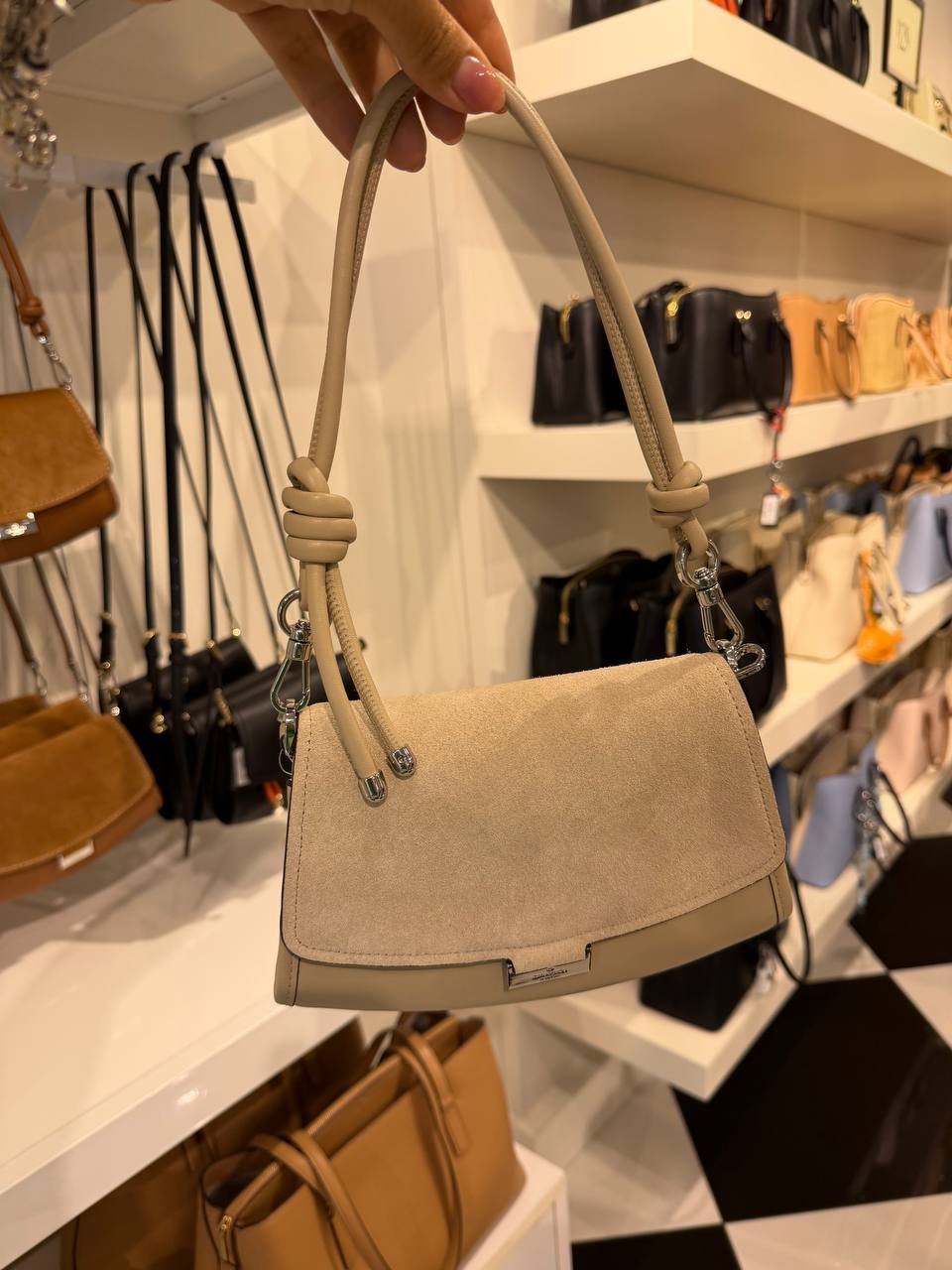 BOLSA DE OMBRO COM ALÇA EXTRA KP049