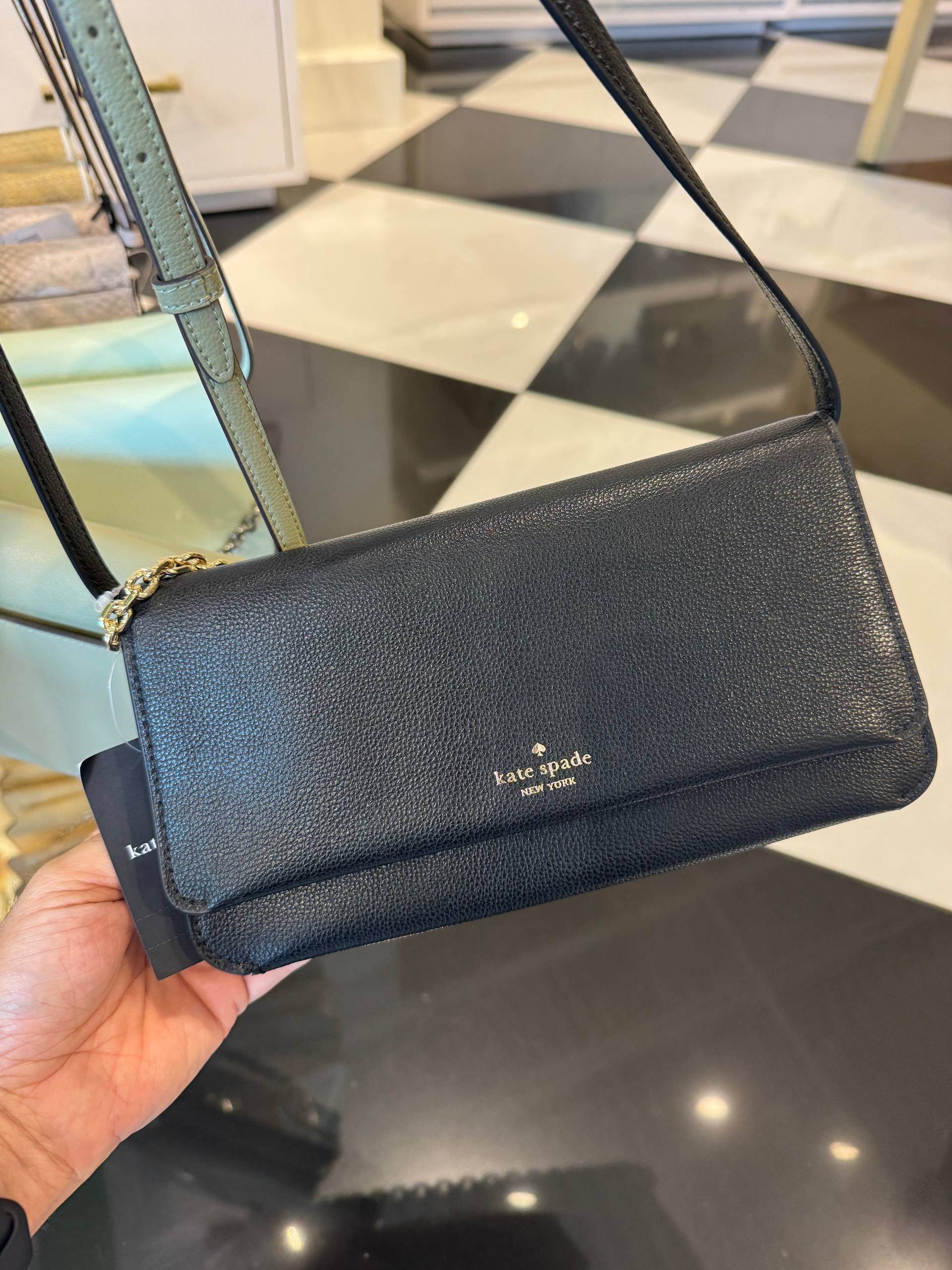 BOLSA DE OMBRO COM ALÇA EXTRA