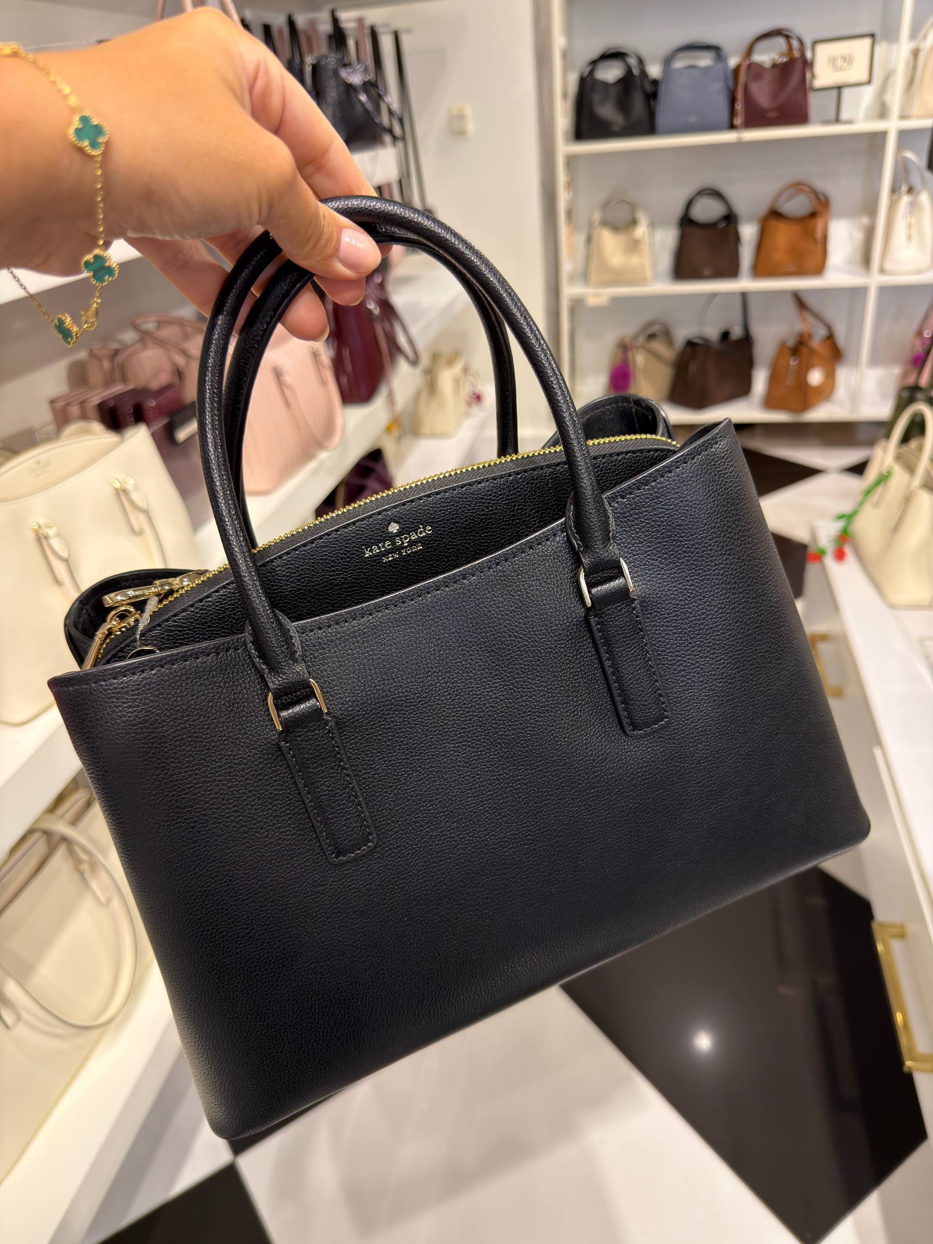 BOLSA DE MÃO COM ALÇA EXTRA