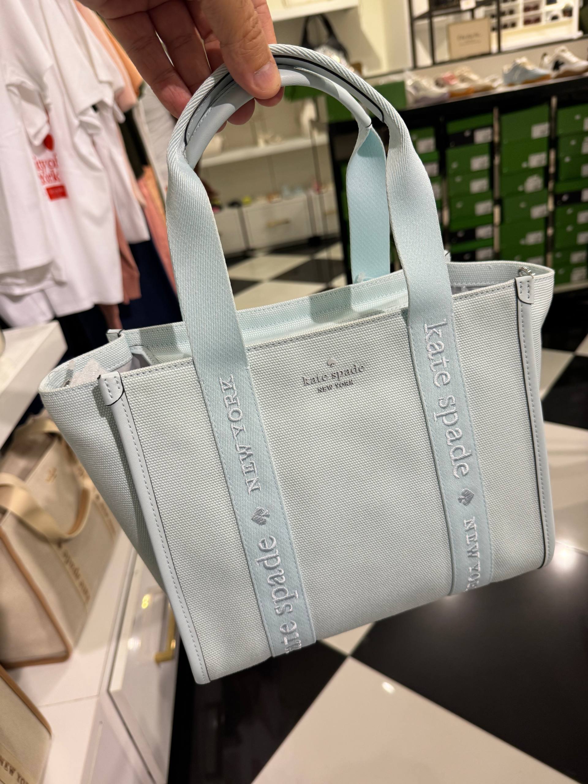 BOLSA DE MÃO COM ALÇA EXTRA