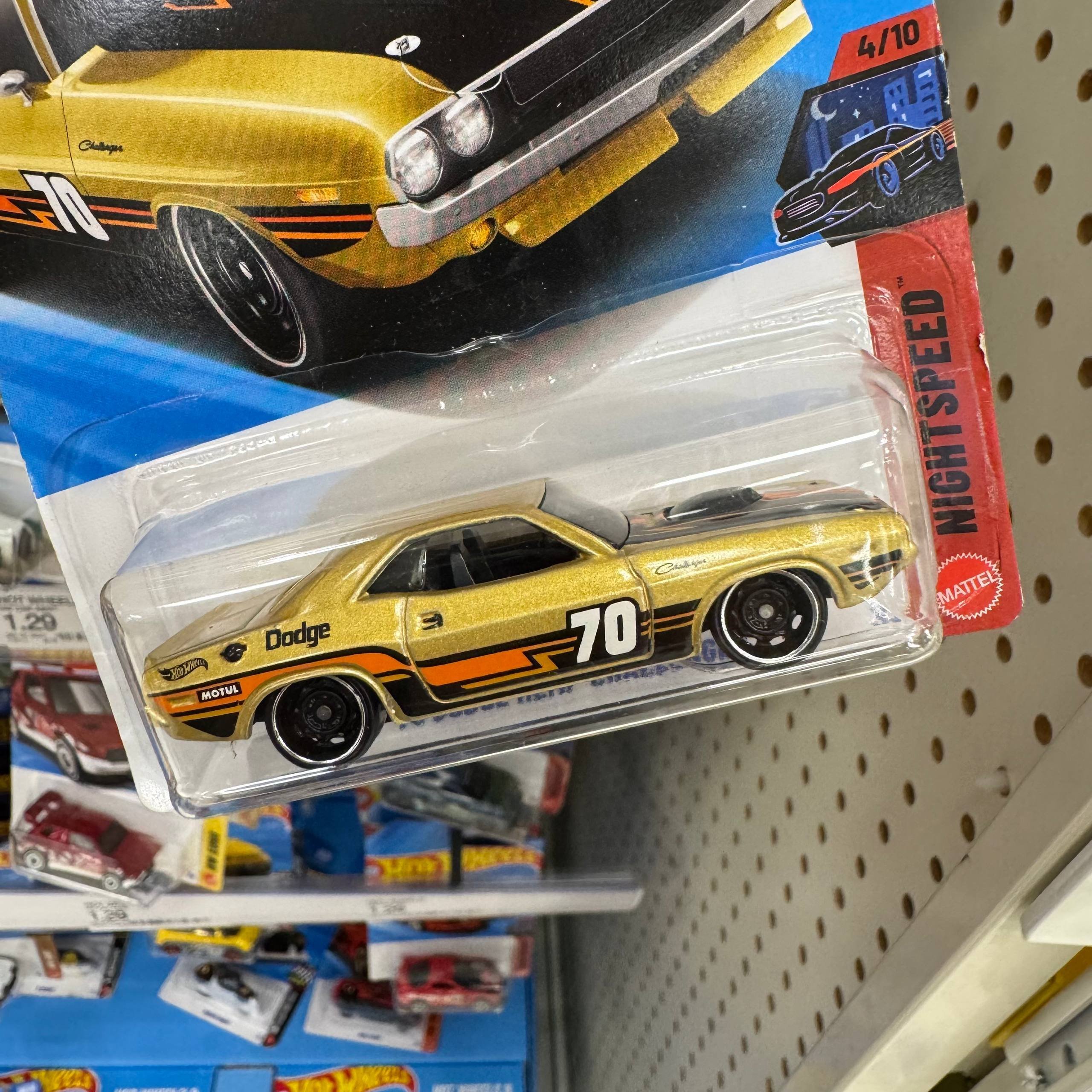 HOT WHEELS