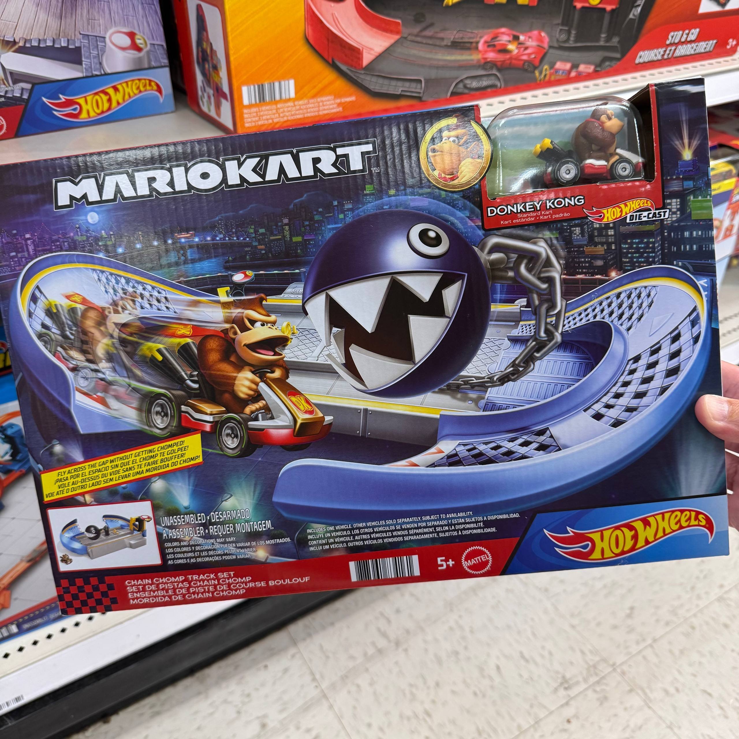 HOT WHEELS