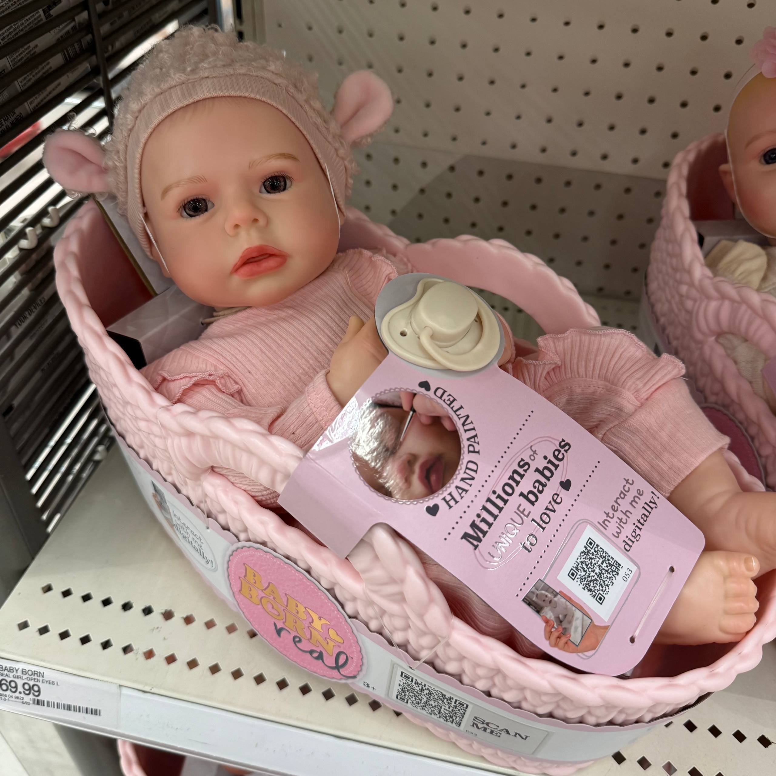 BABY BORN