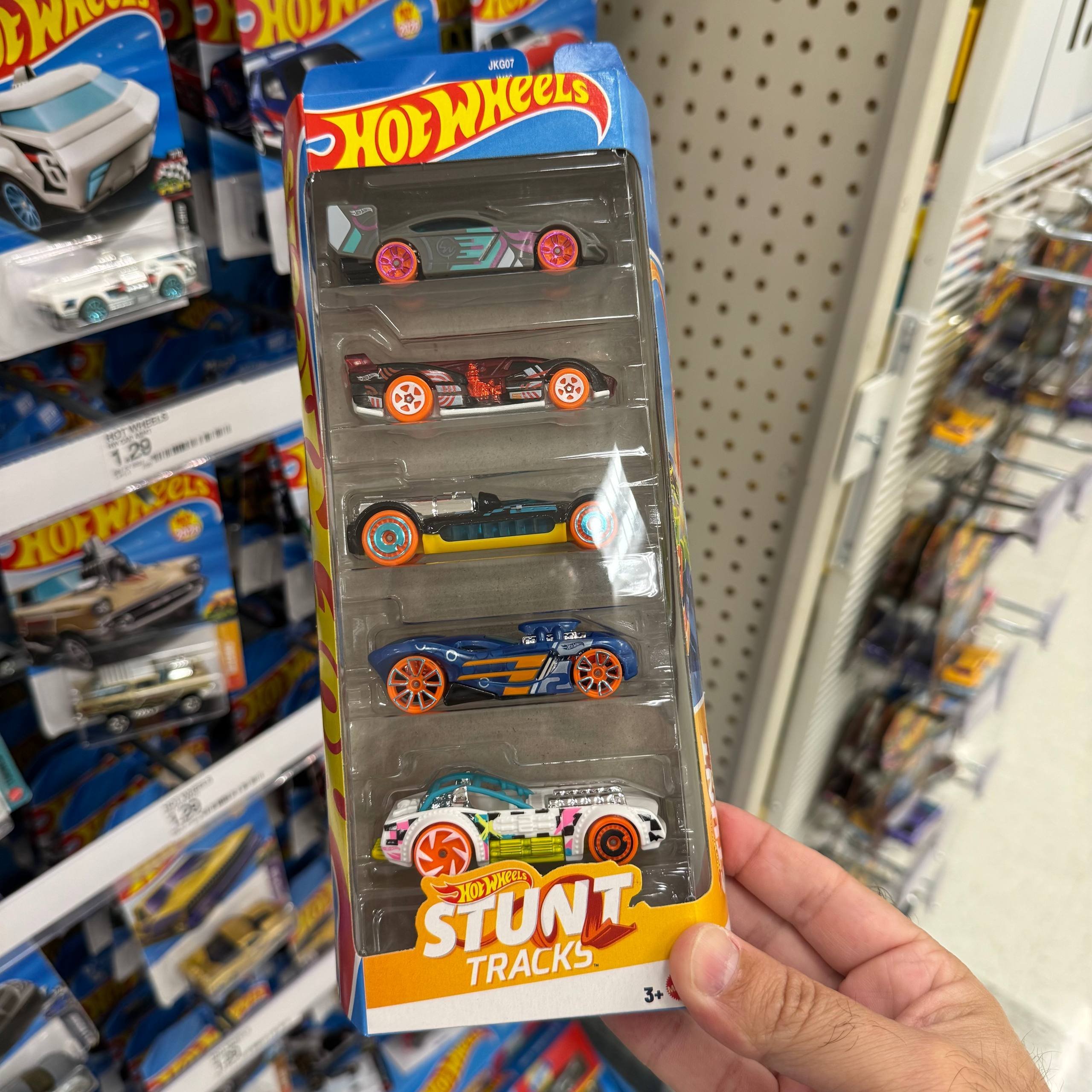 HOT WHEELS