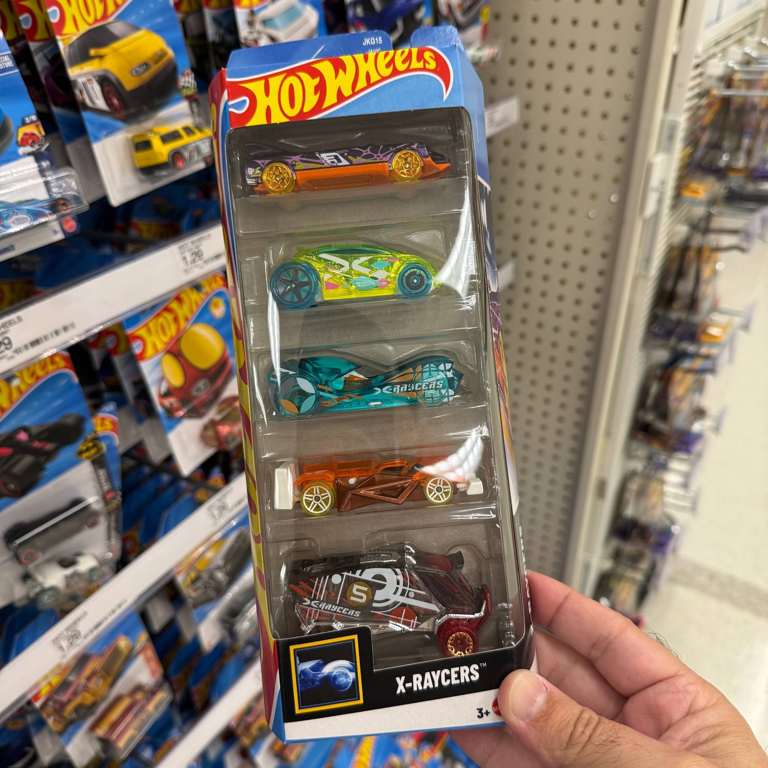 HOT WHEELS