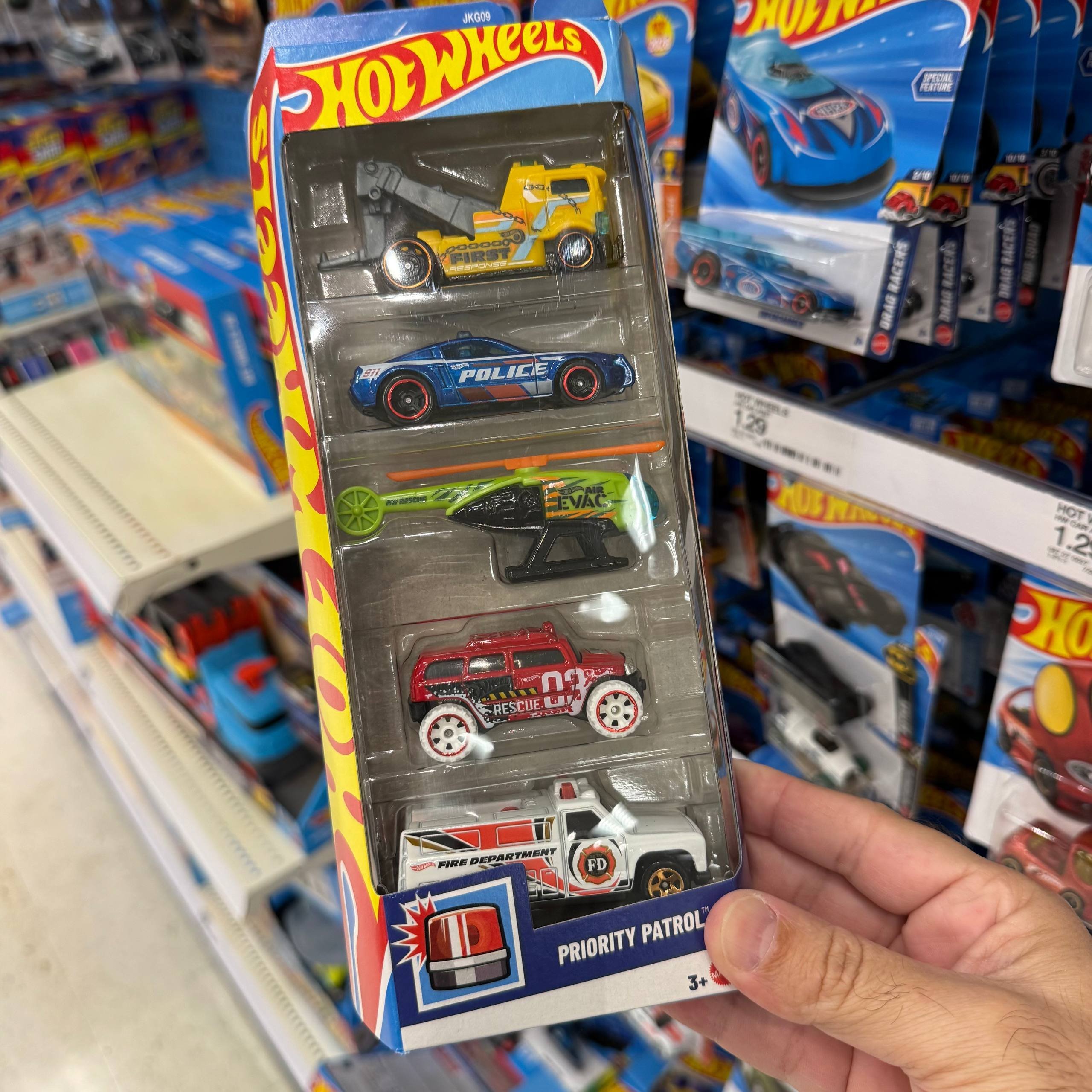 HOT WHEELS