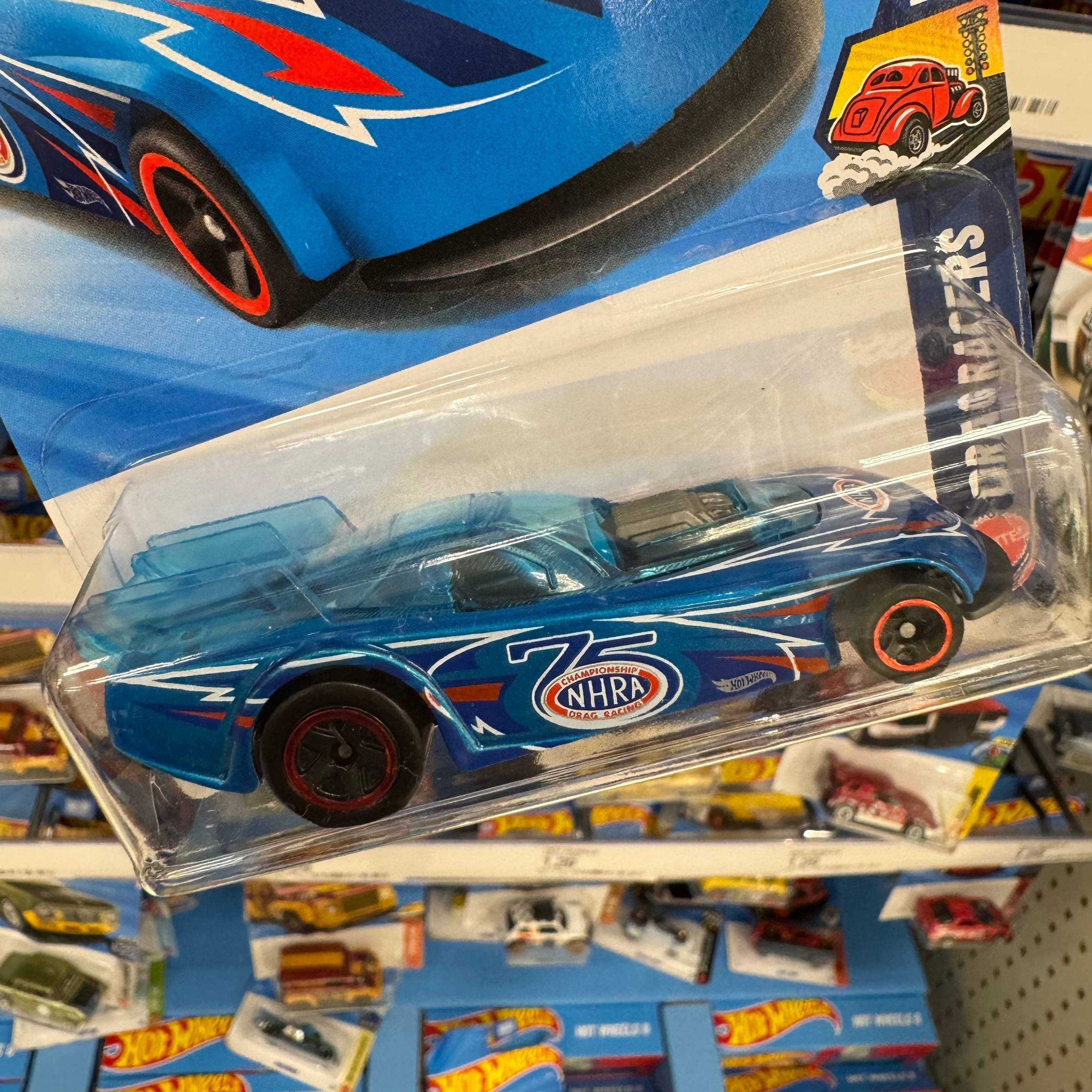 HOT WHEELS