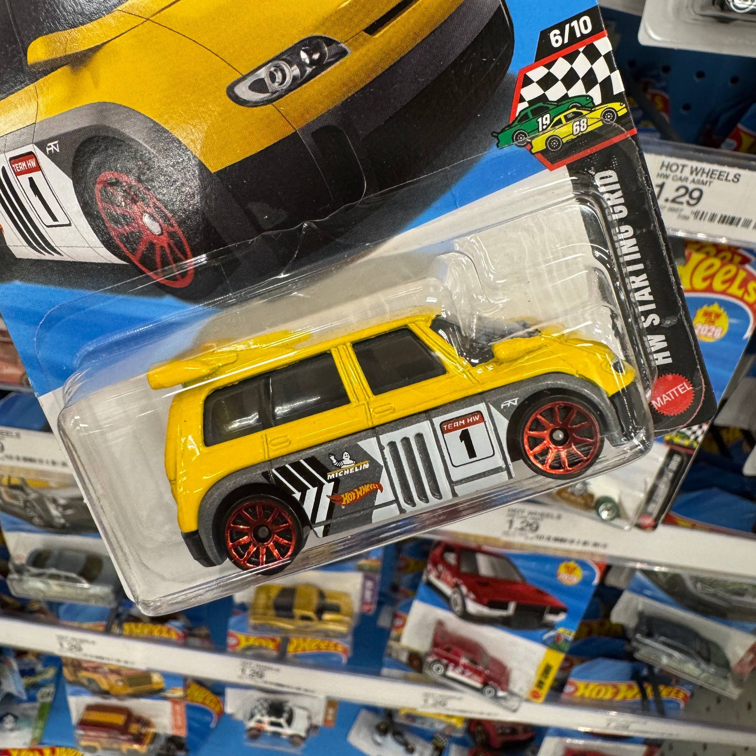 HOT WHEELS