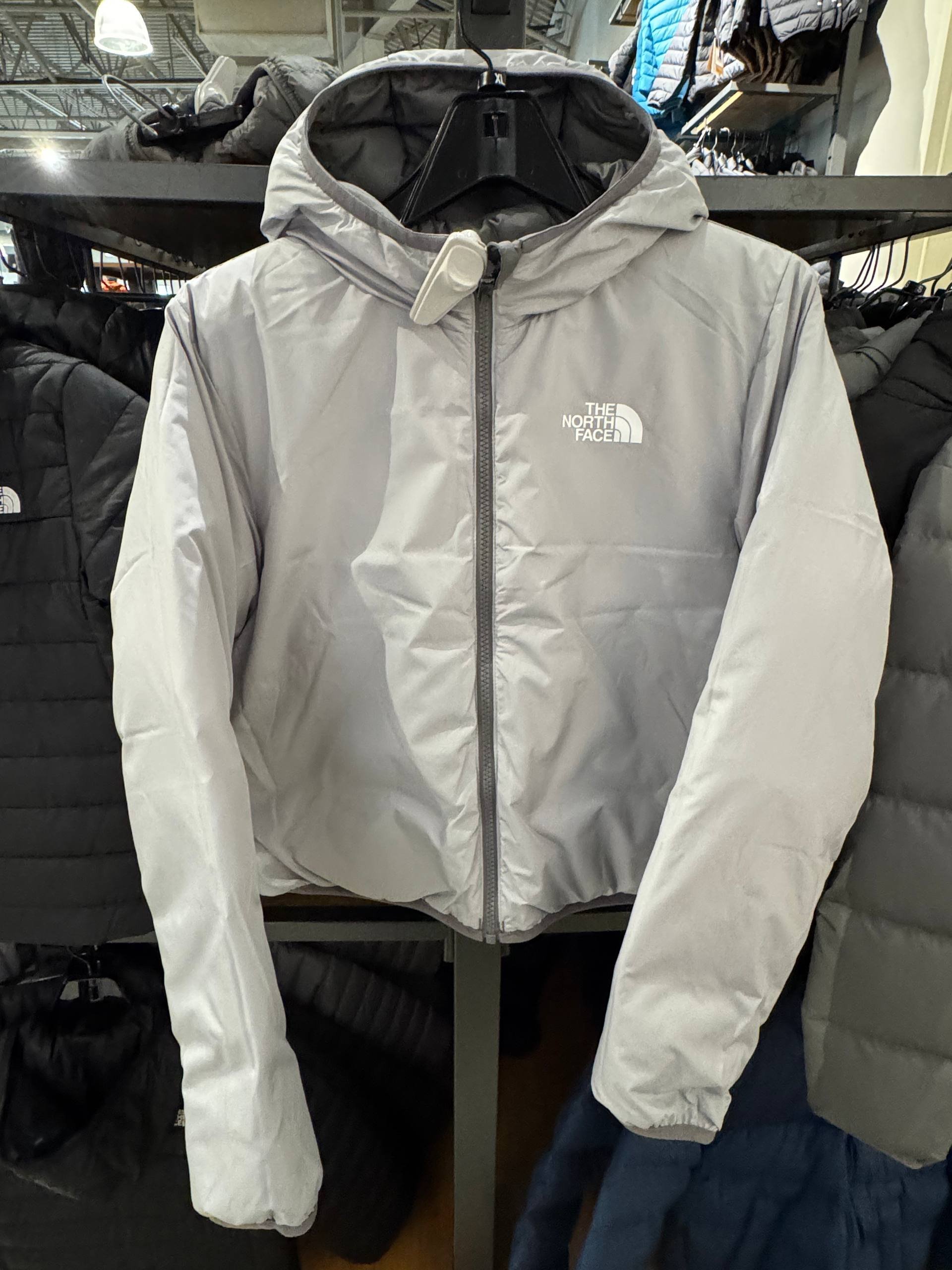 PUFFER REVERSÍVEL COM CAPUZ