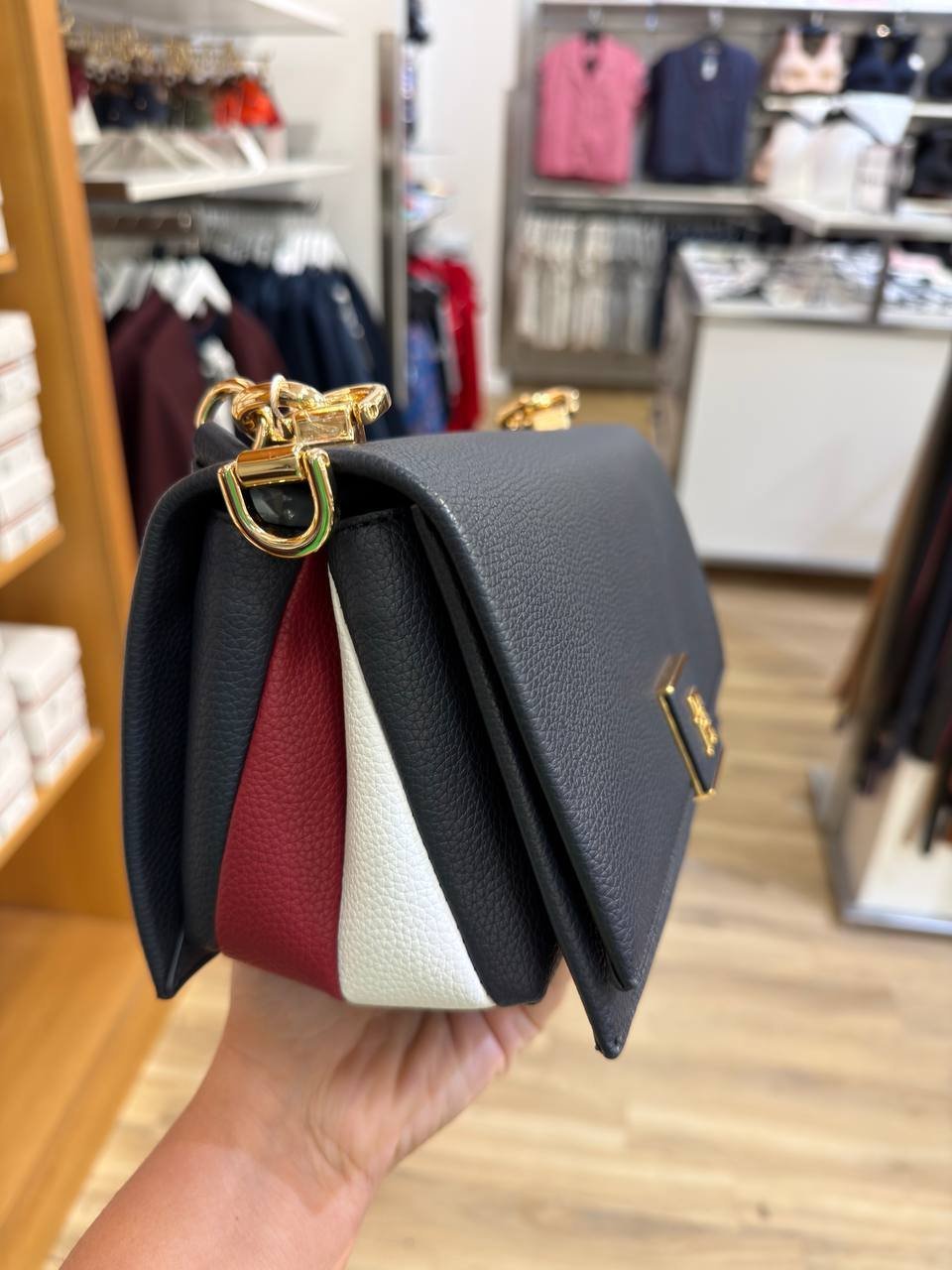 BOLSA DE OMBRO COM ALÇA EXTRA