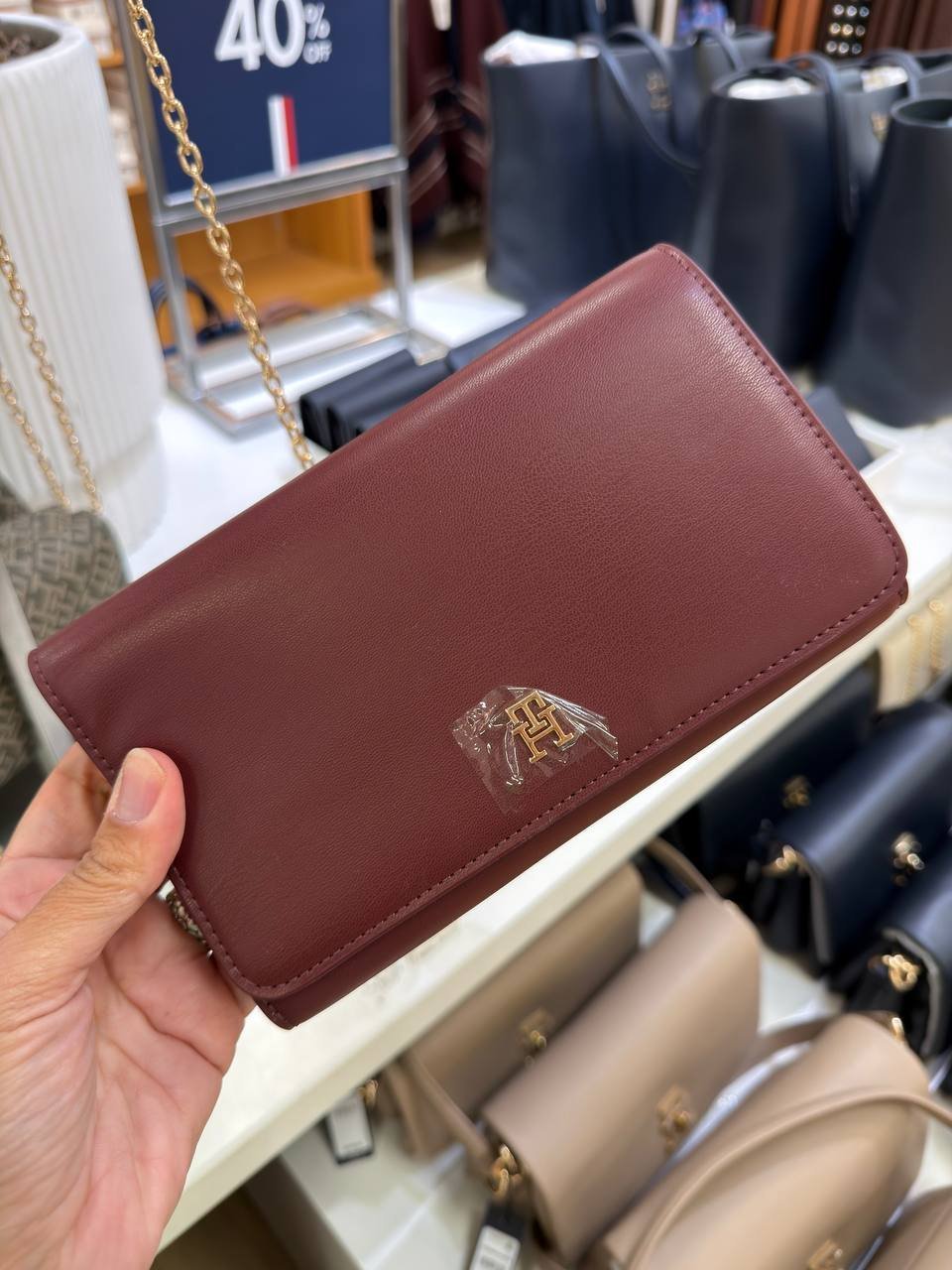 CROSSBODY