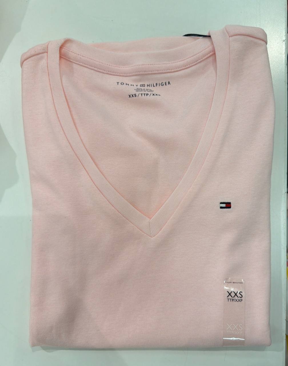 CAMISETA GOLA V