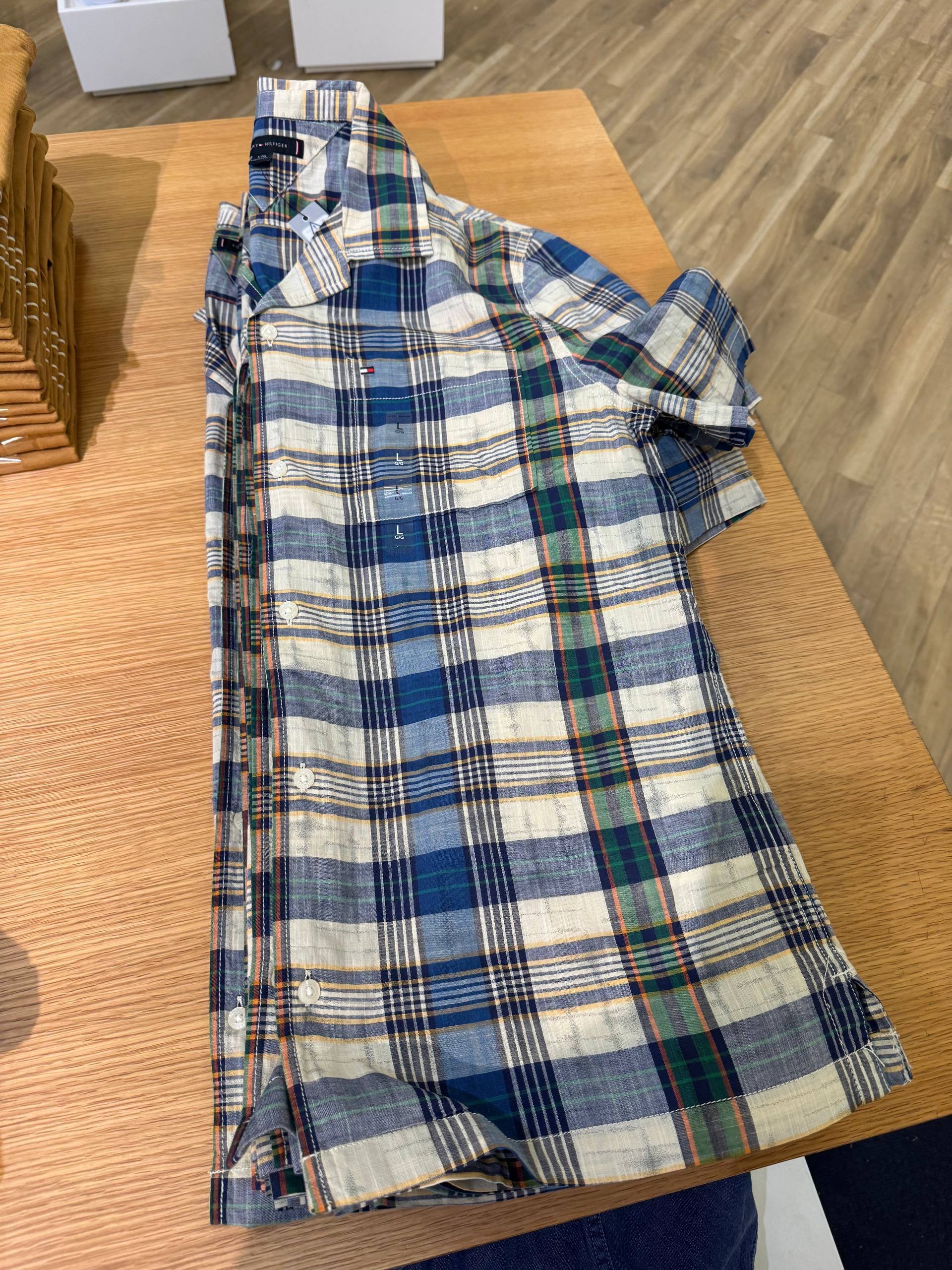 CAMISA