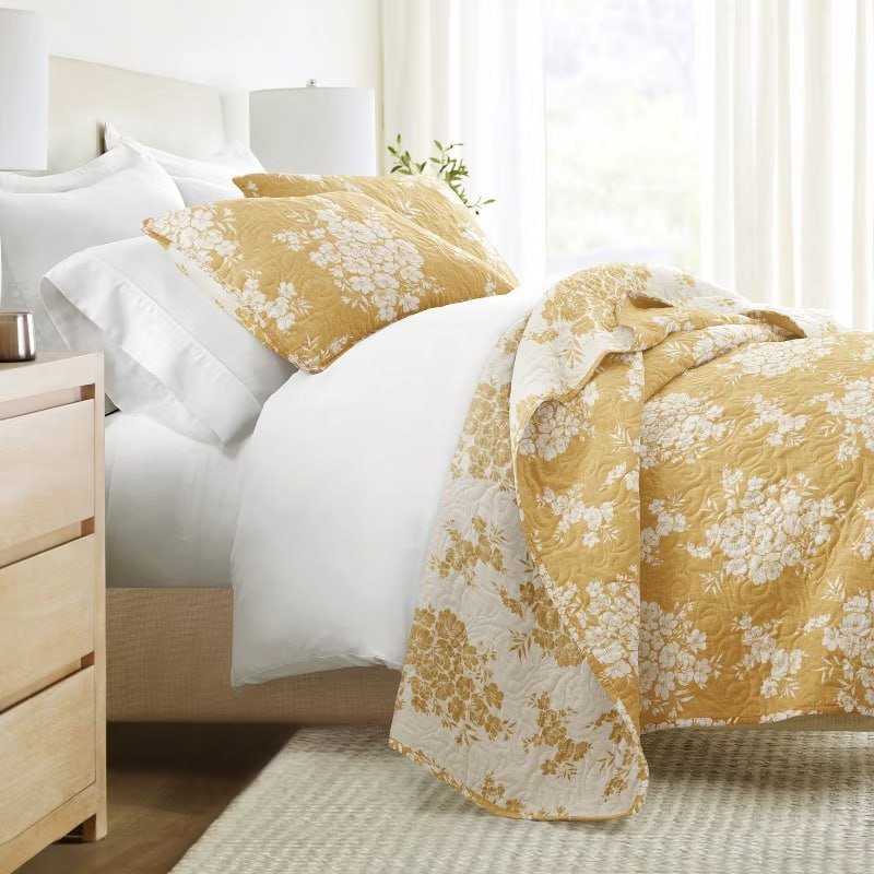 Ultra-Soft Microfiber Quilt Set – Bedding in Distressed Bouquet Design by Becky Cameron, Distressed Bouquet Taupe, Full/Queen
