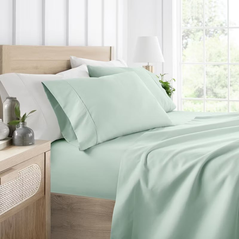 4 Piece Bed Sheet Set Solid Double Brushed Microfiber, Ultra Soft, Deep Pocket - Becky Cameron, Mint Green, Queen