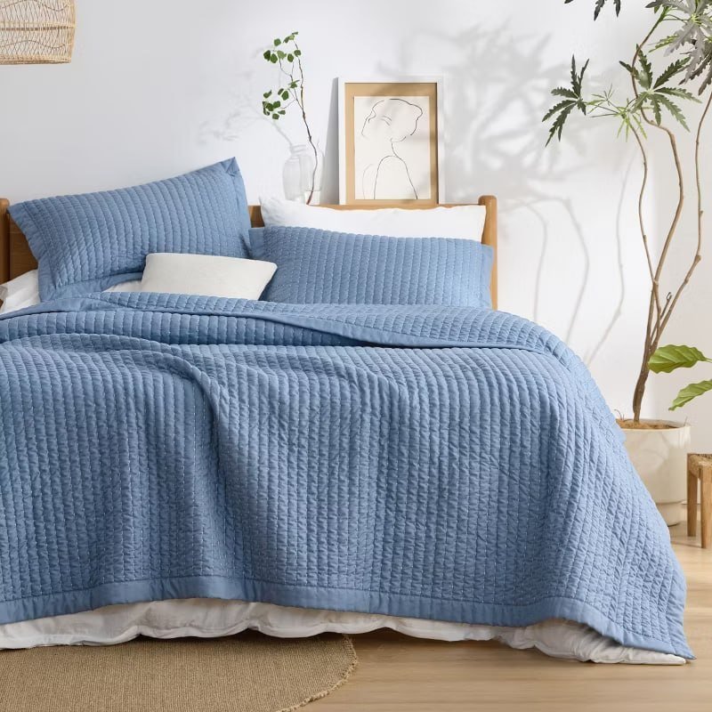 Bedsure Lightweight Quilt Set King - Super Soft Microfiber Bedspread with 2 Pillow Shams, Windward Blue king size