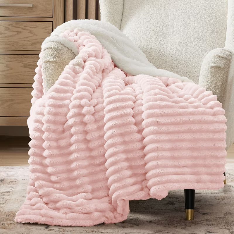 Bedsure Plush Fleece Throw Blanket - Lightweight Soft Couch Blanket, Pink, 50x60 In