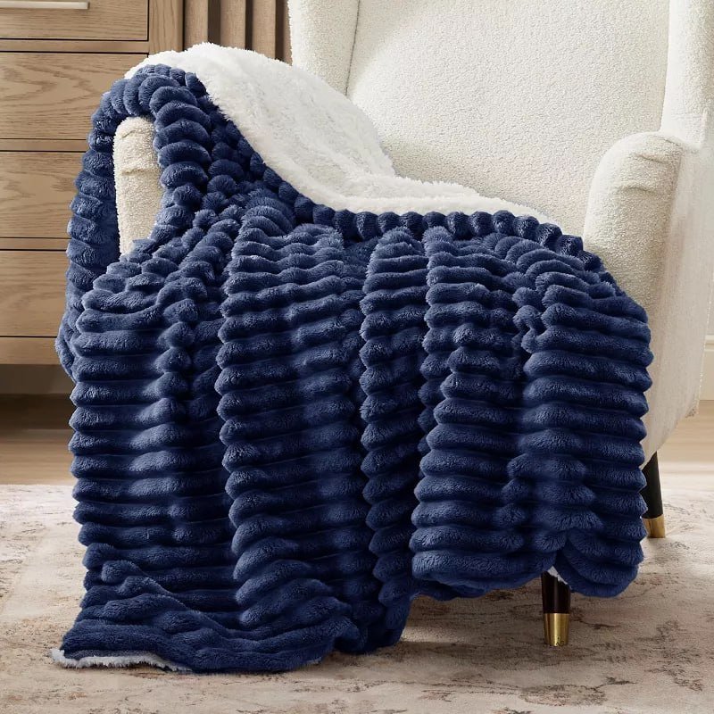 Bedsure Plush Fleece Throw Blanket - Lightweight Soft Couch Blanket, Black, 50x60 In