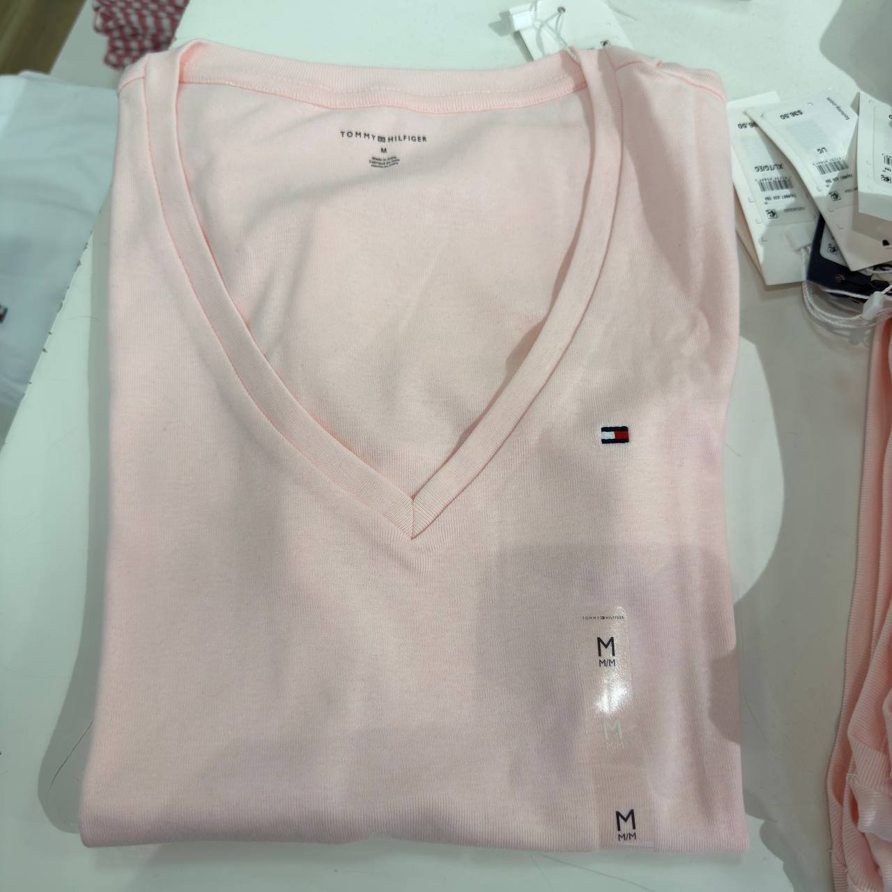 CAMISETA GOLA V