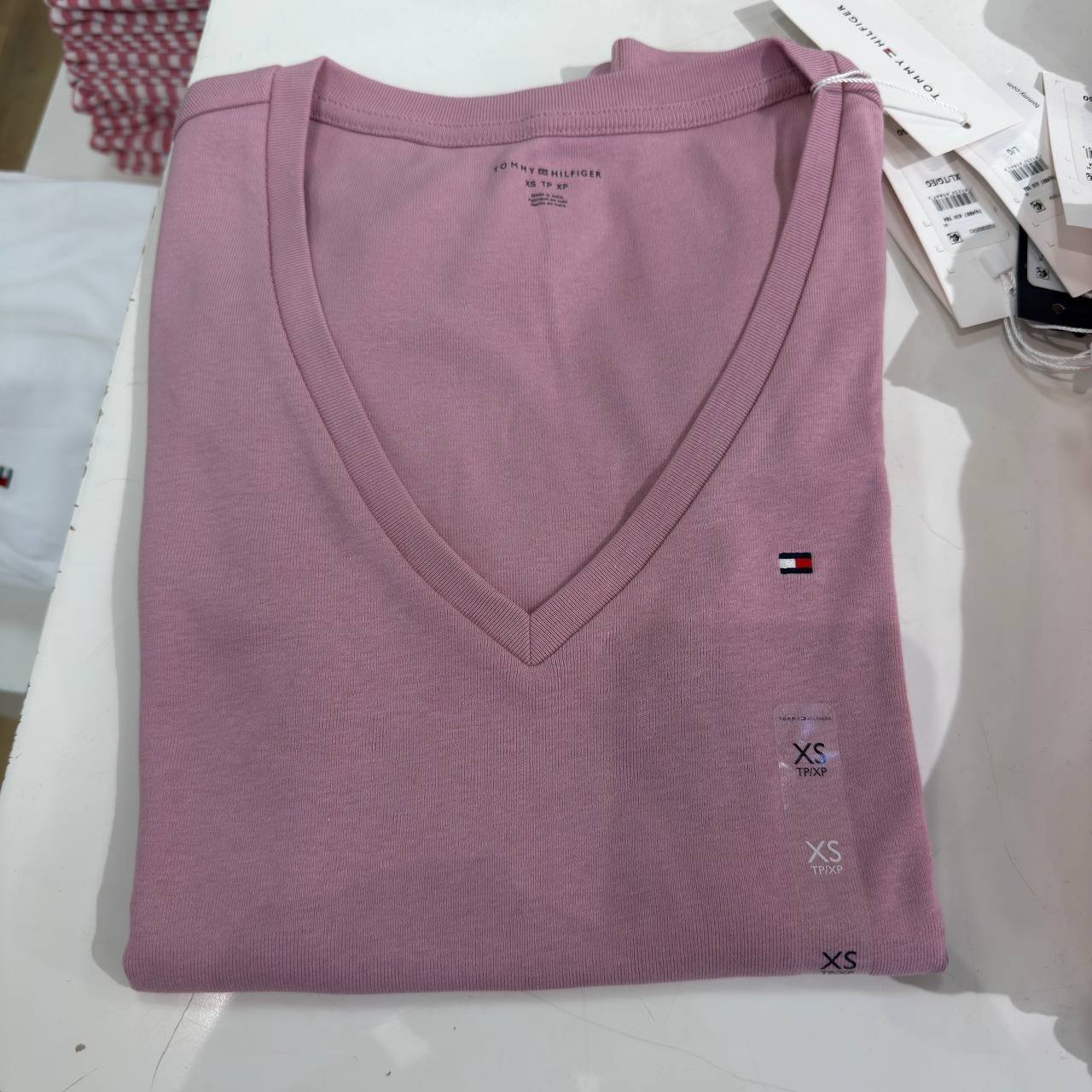 CAMISETA GOLA V
