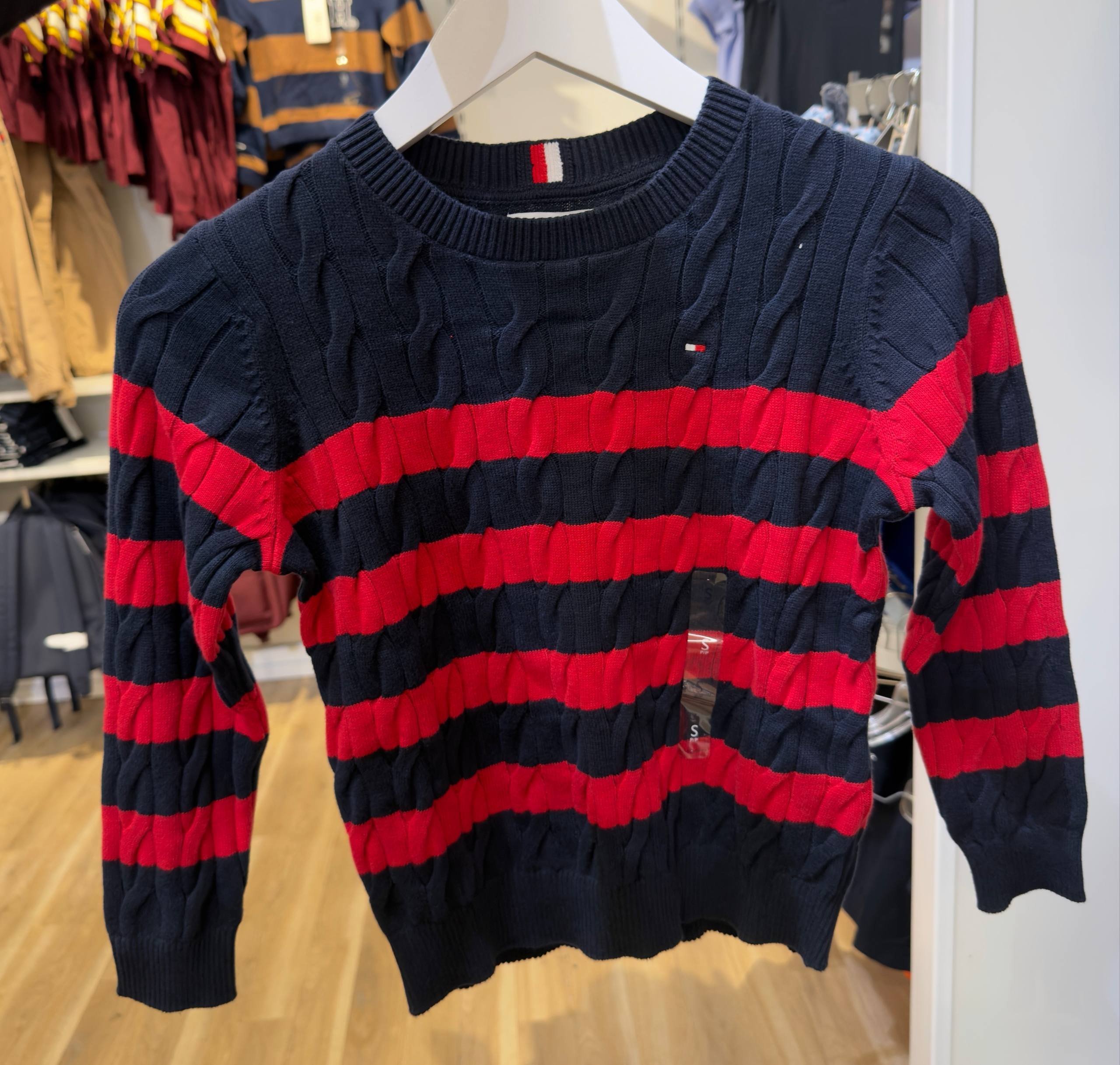 SWEATER