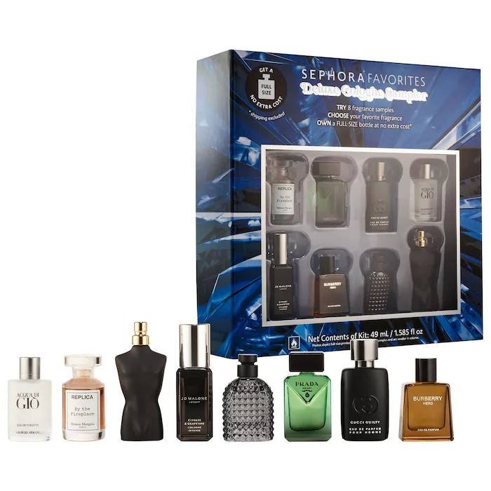 Holiday Must-Haves Makeup & Skincare Value Set pode escolher um perfume