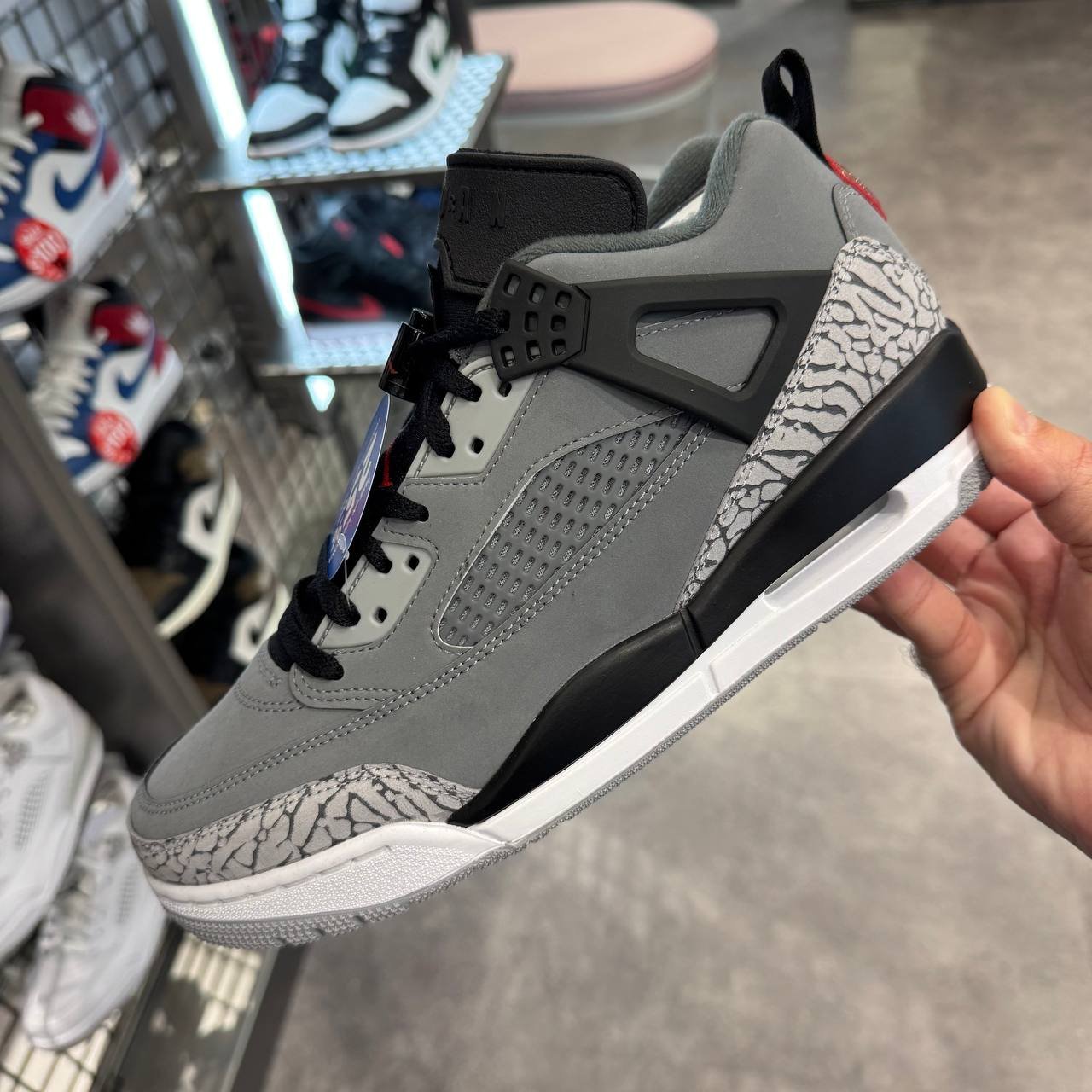 NIKE JORDAN SPIZIKE