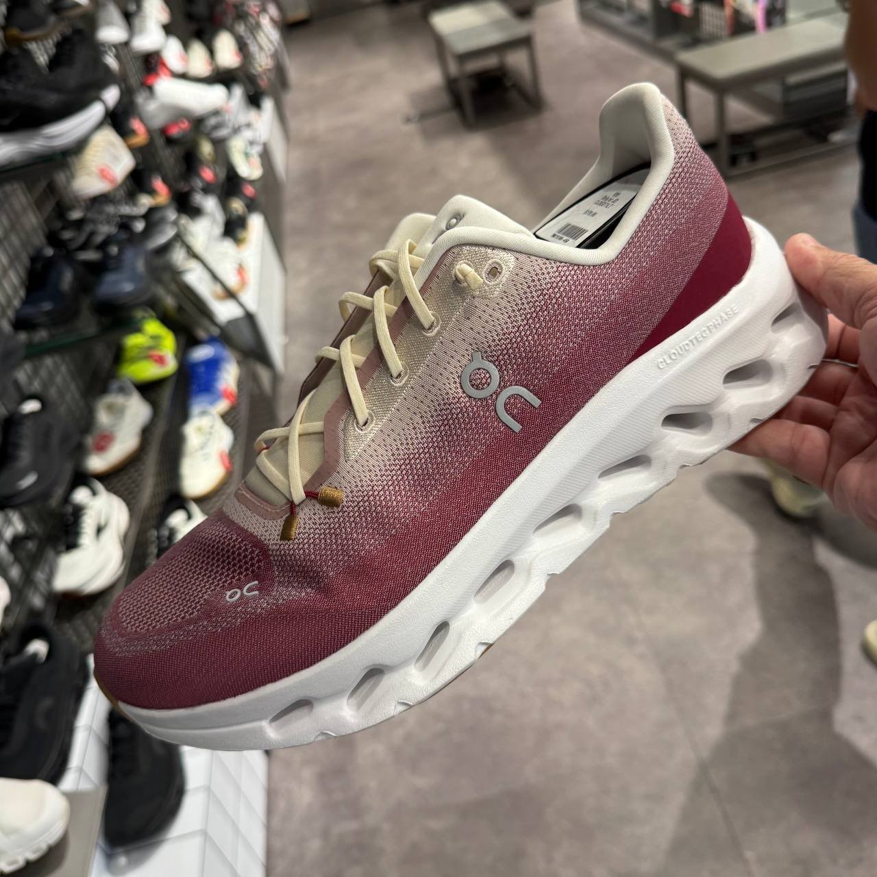 ON CLOUD TILT