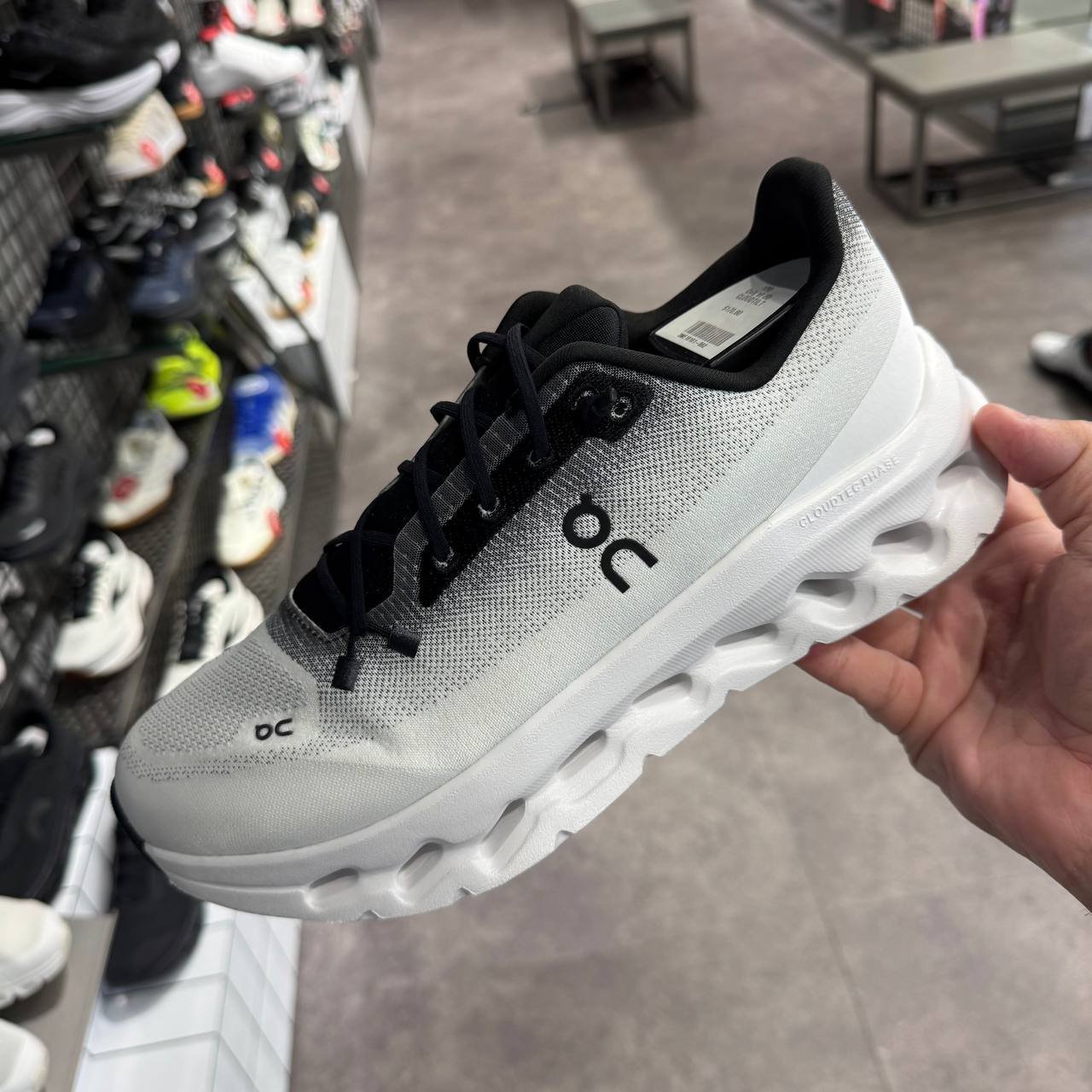 ON CLOUD TILT