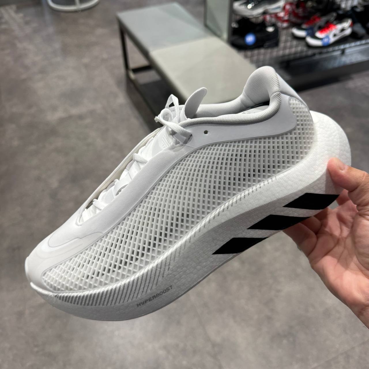 ADIDAS HYPERBOOST