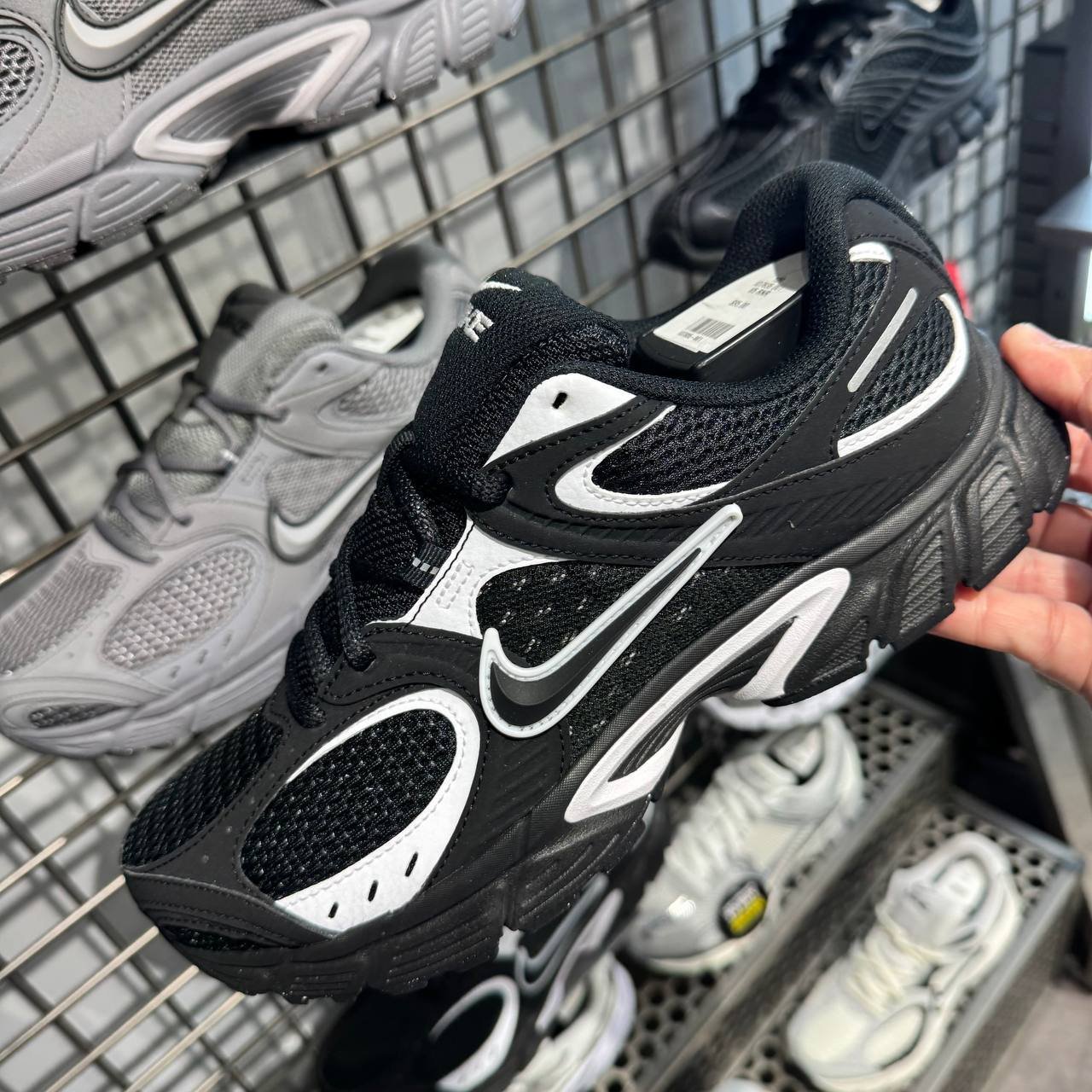 NIKE V5