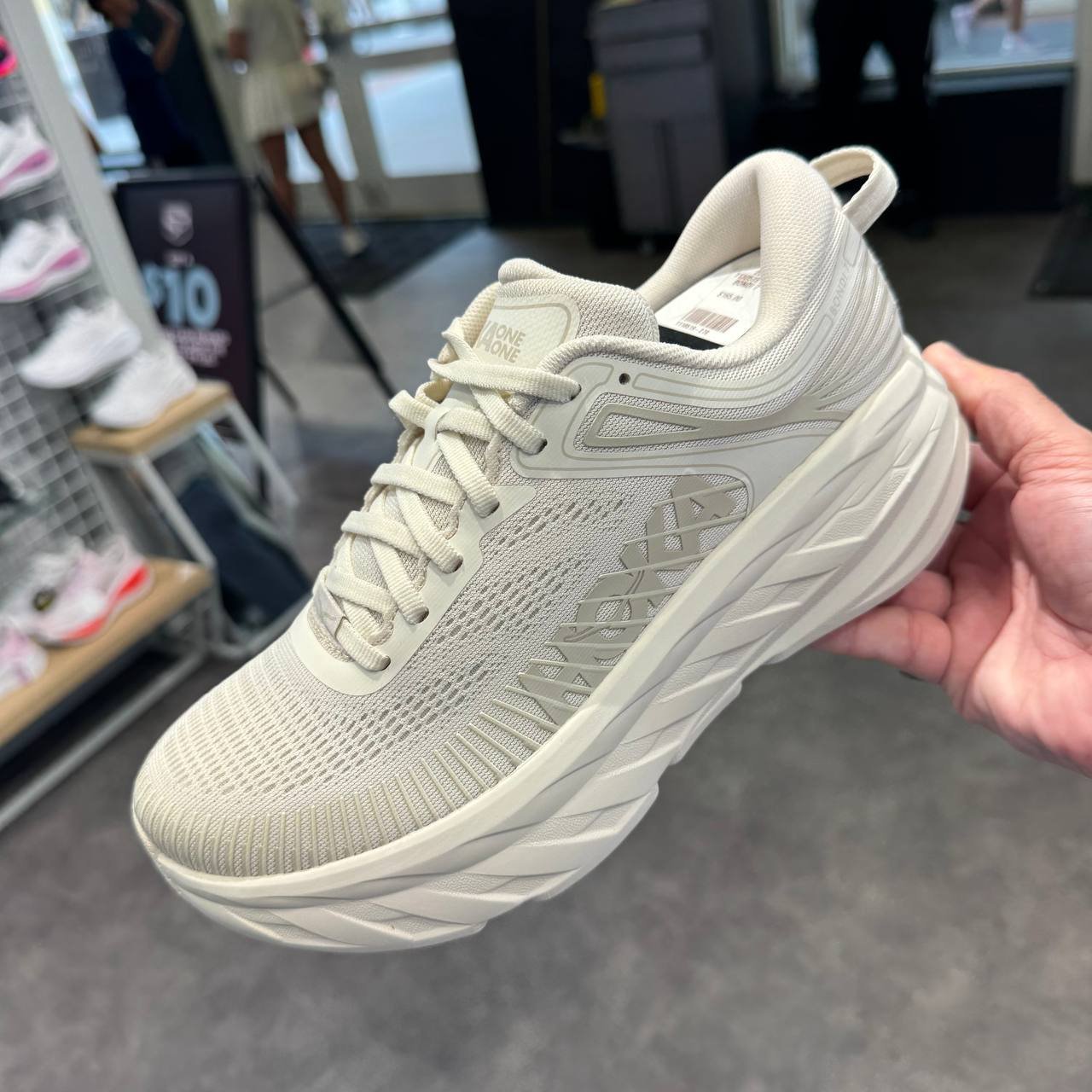 HOKA BONDI 7