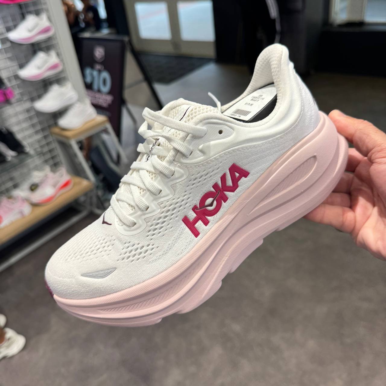 HOKA BONDI 9