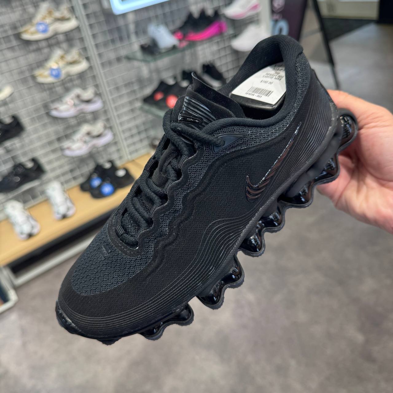 NIKE LIQUID MAX