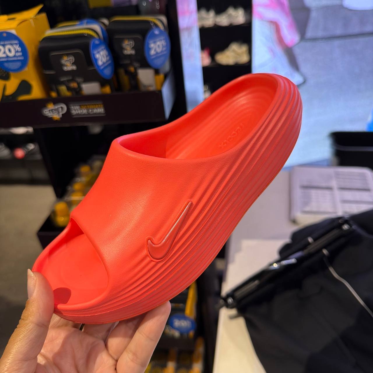 NIKE SLIDE
